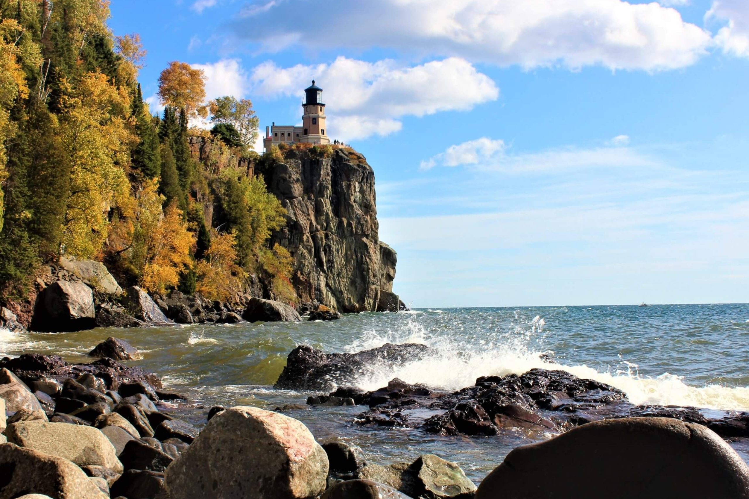 Lake Superior Circle Tour, World-class touring, Scenic adventure, Captivating landscapes, 2560x1710 HD Desktop