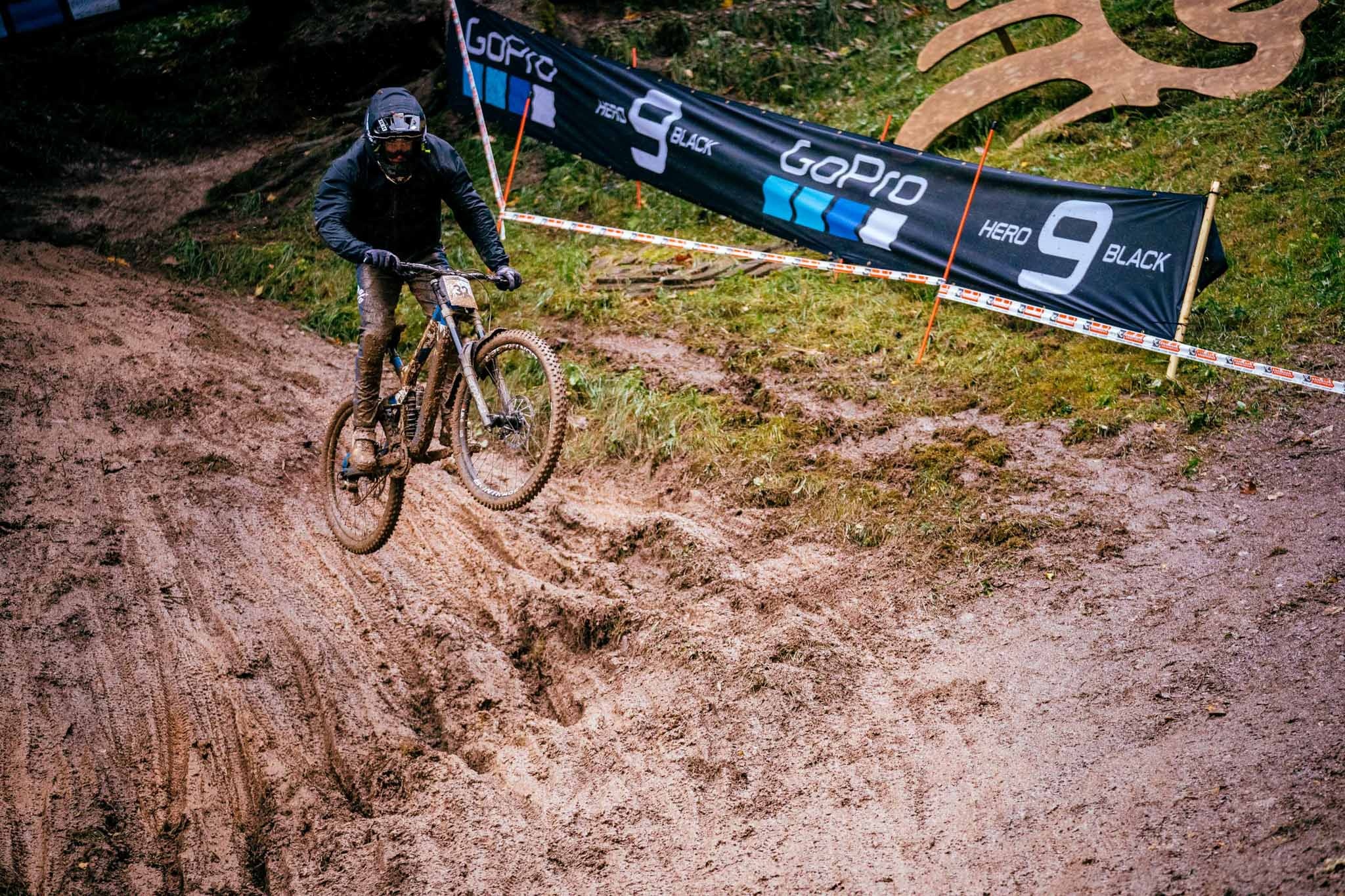 Reece Wilson, World titles, Leogang 2020, Downhill race, 2050x1370 HD Desktop