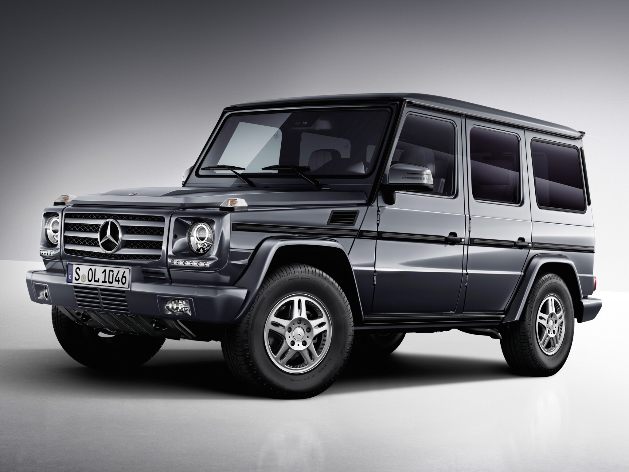 Side View, Mercedes-Benz G-Class Wallpaper, 2050x1540 HD Desktop