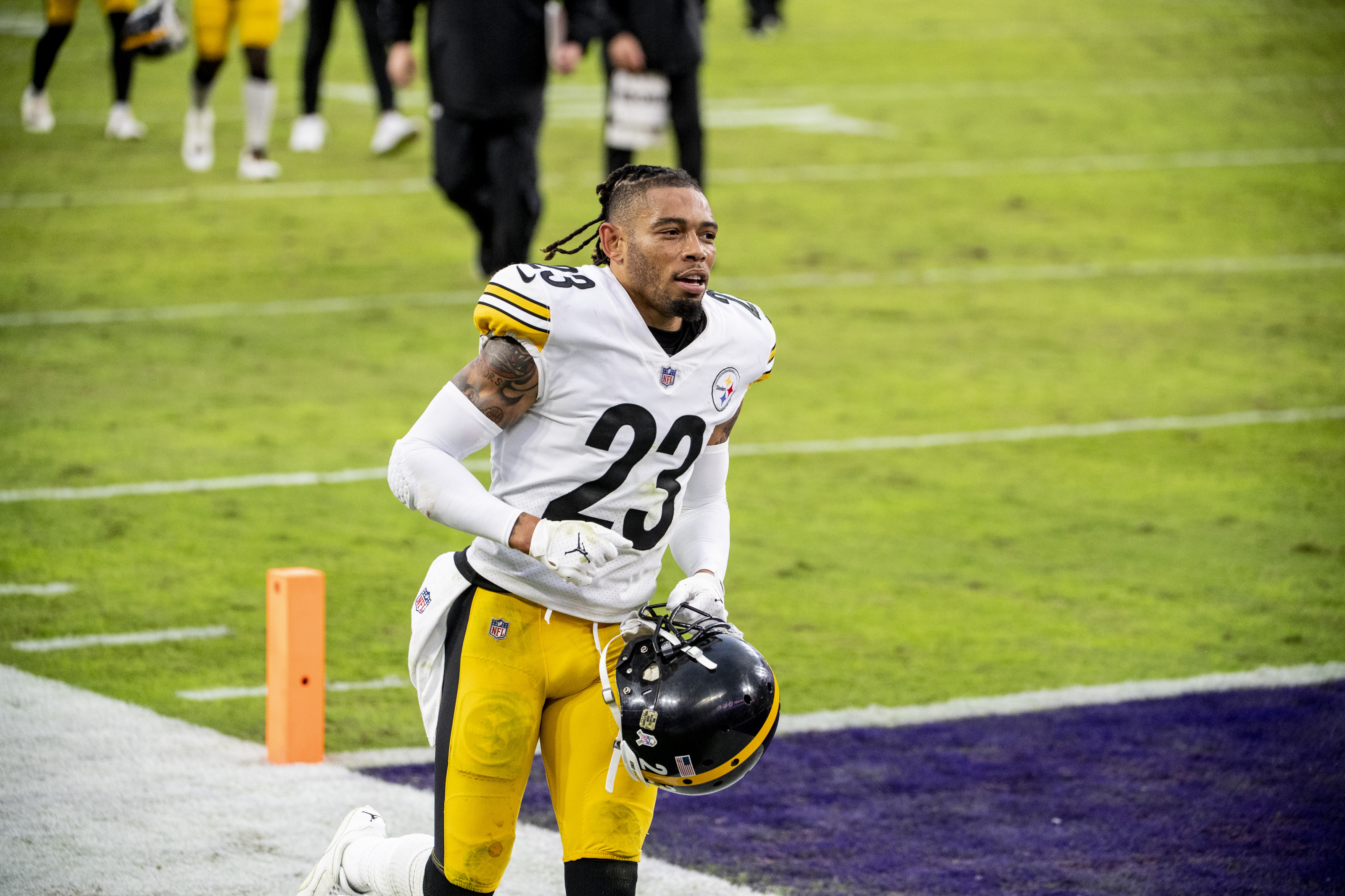 Joe Haden, Positive for COVID-19, Out week 17, Health setback, 3200x2140 HD Desktop