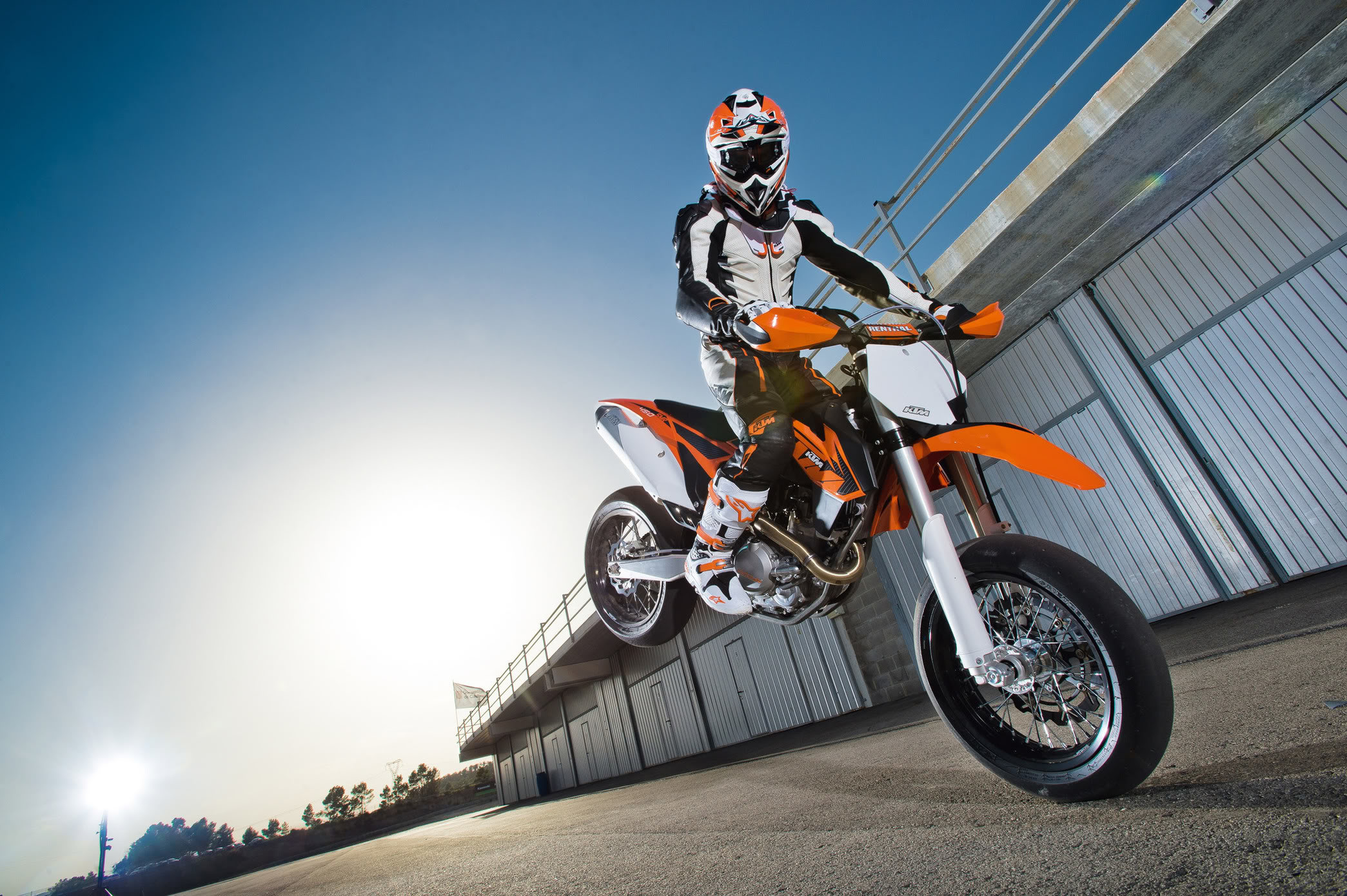 KTM 450 SMR Stoppie, Supermoto Wallpaper, 2090x1390 HD Desktop