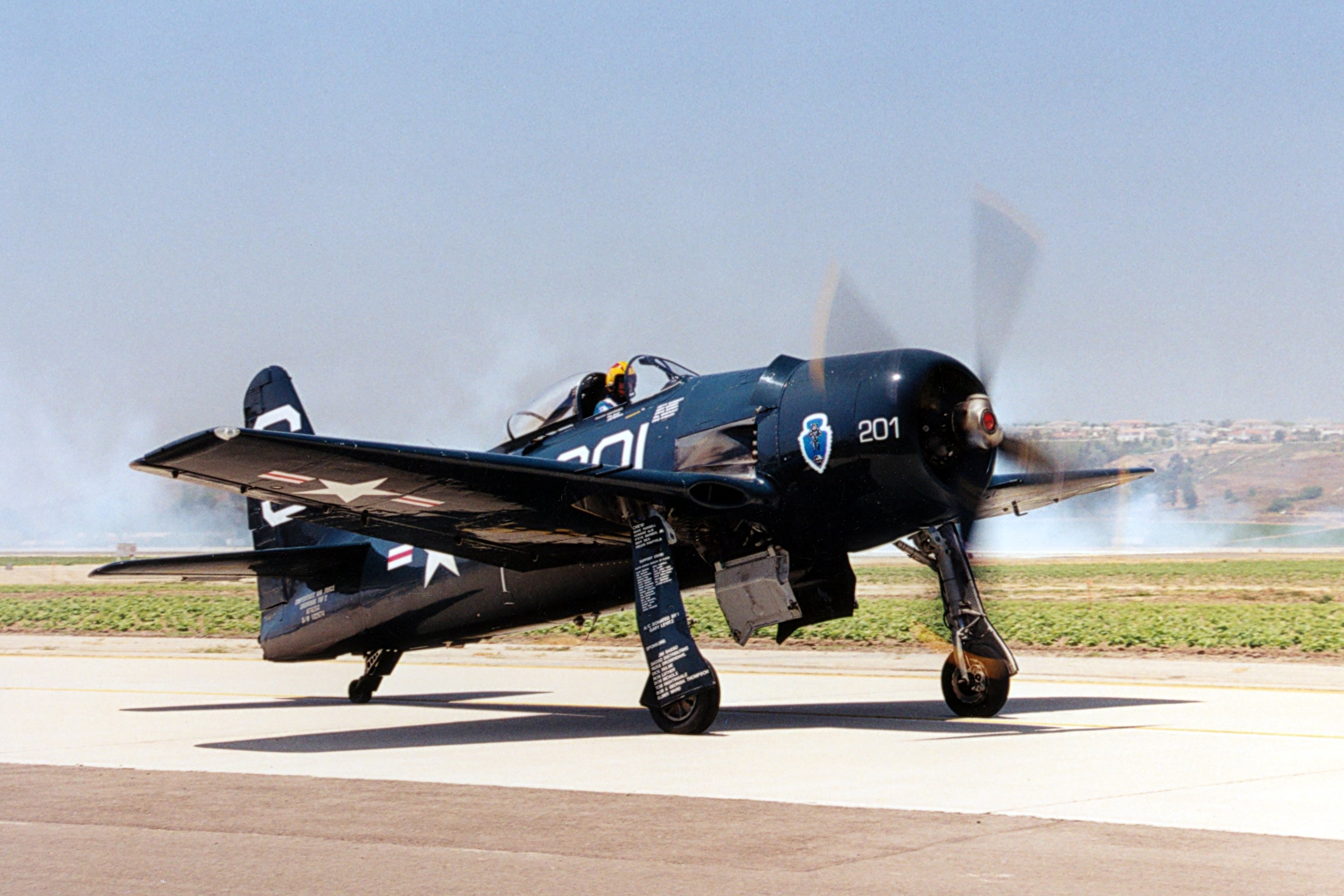 Grumman F8F-2 Bearcat USN fighter 3000x2000