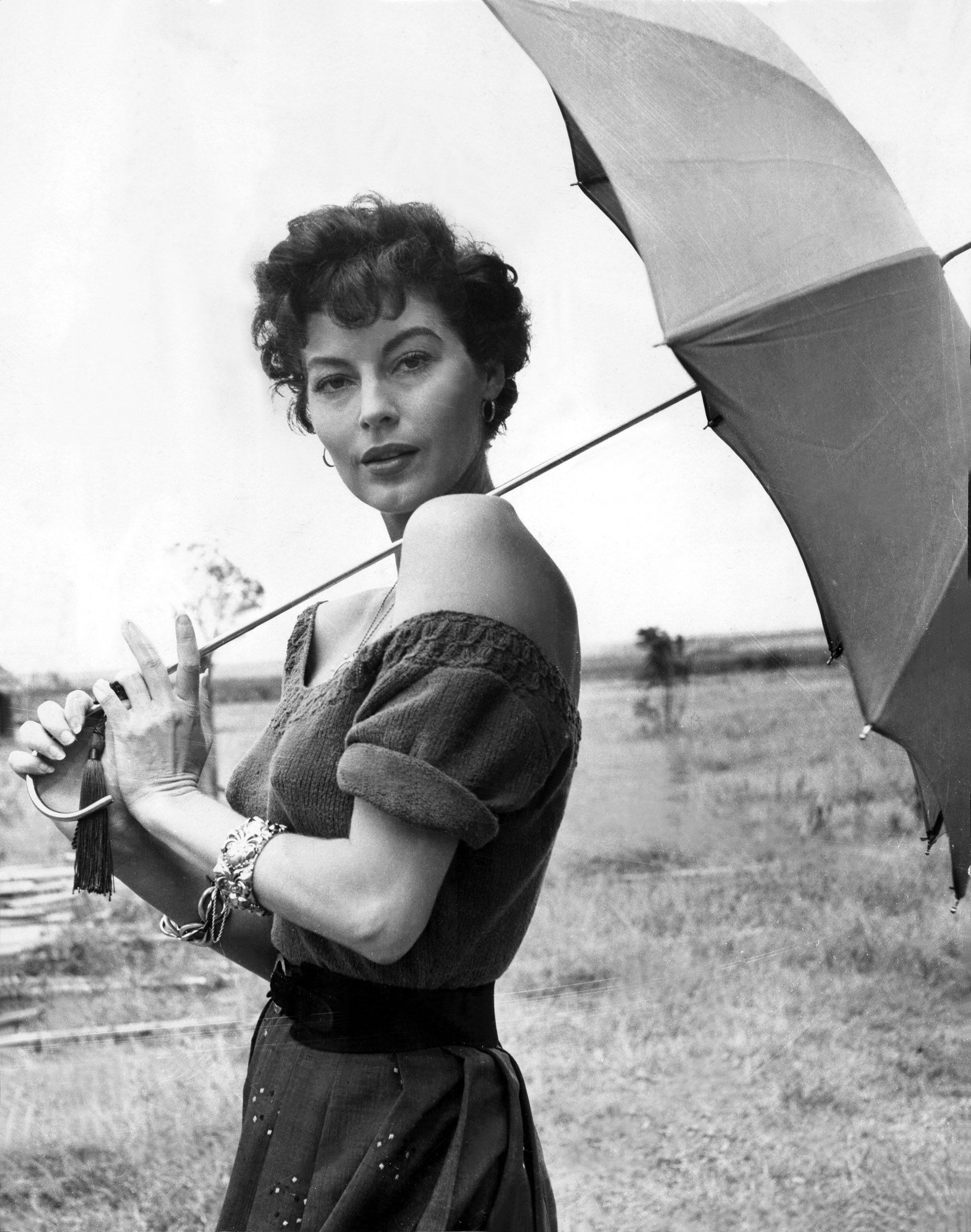 On-set of Mogambo, Ava Gardner, Old Hollywood, Actress photos, 1790x2270 HD Phone