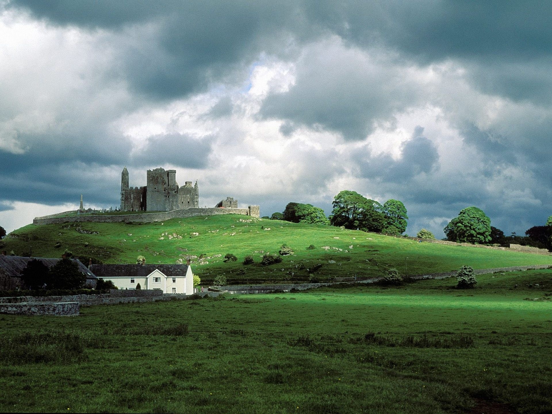 Rock of Cashel, Irish Countryside Wallpaper, 1920x1440 HD Desktop