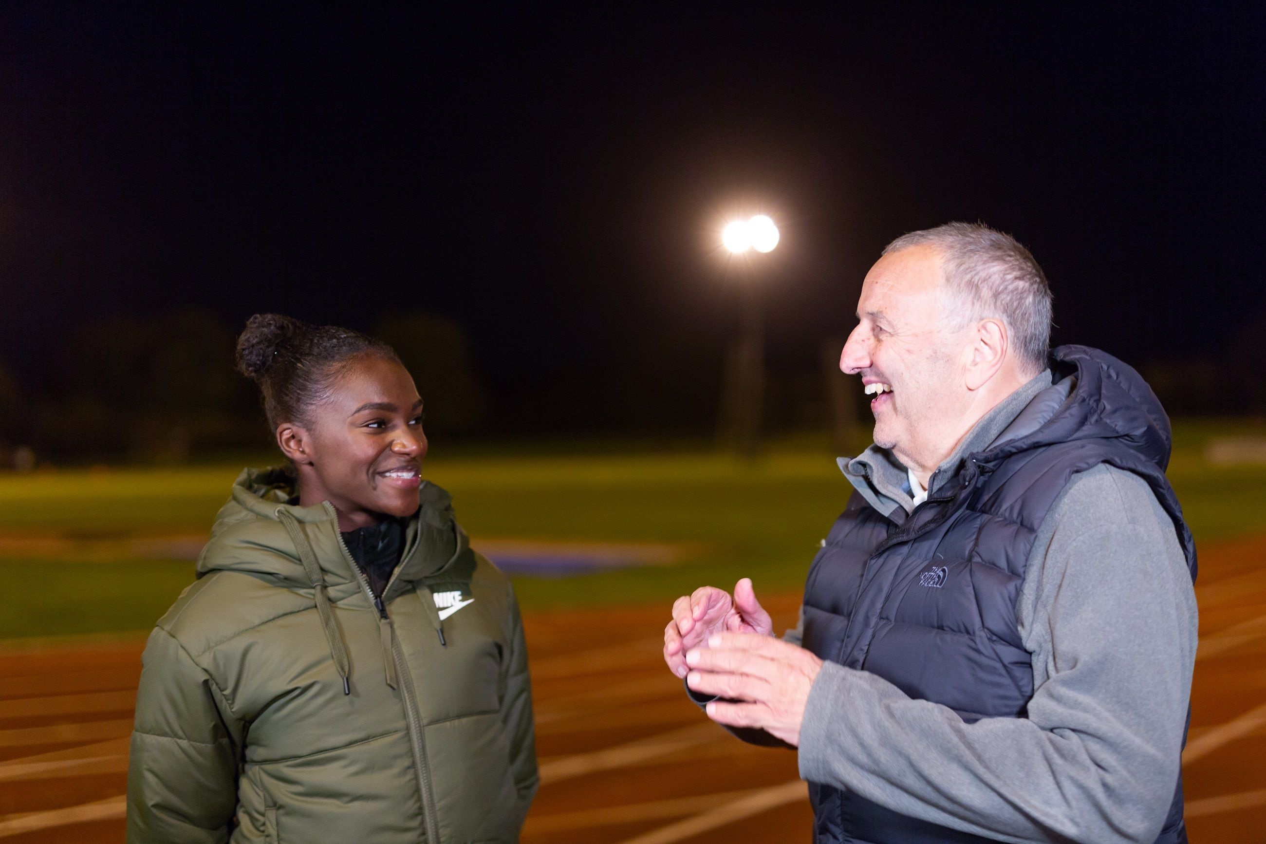 Dina Asher-Smith, Inspire 10, 000, New running, Athletics coaches, 2600x1740 HD Desktop