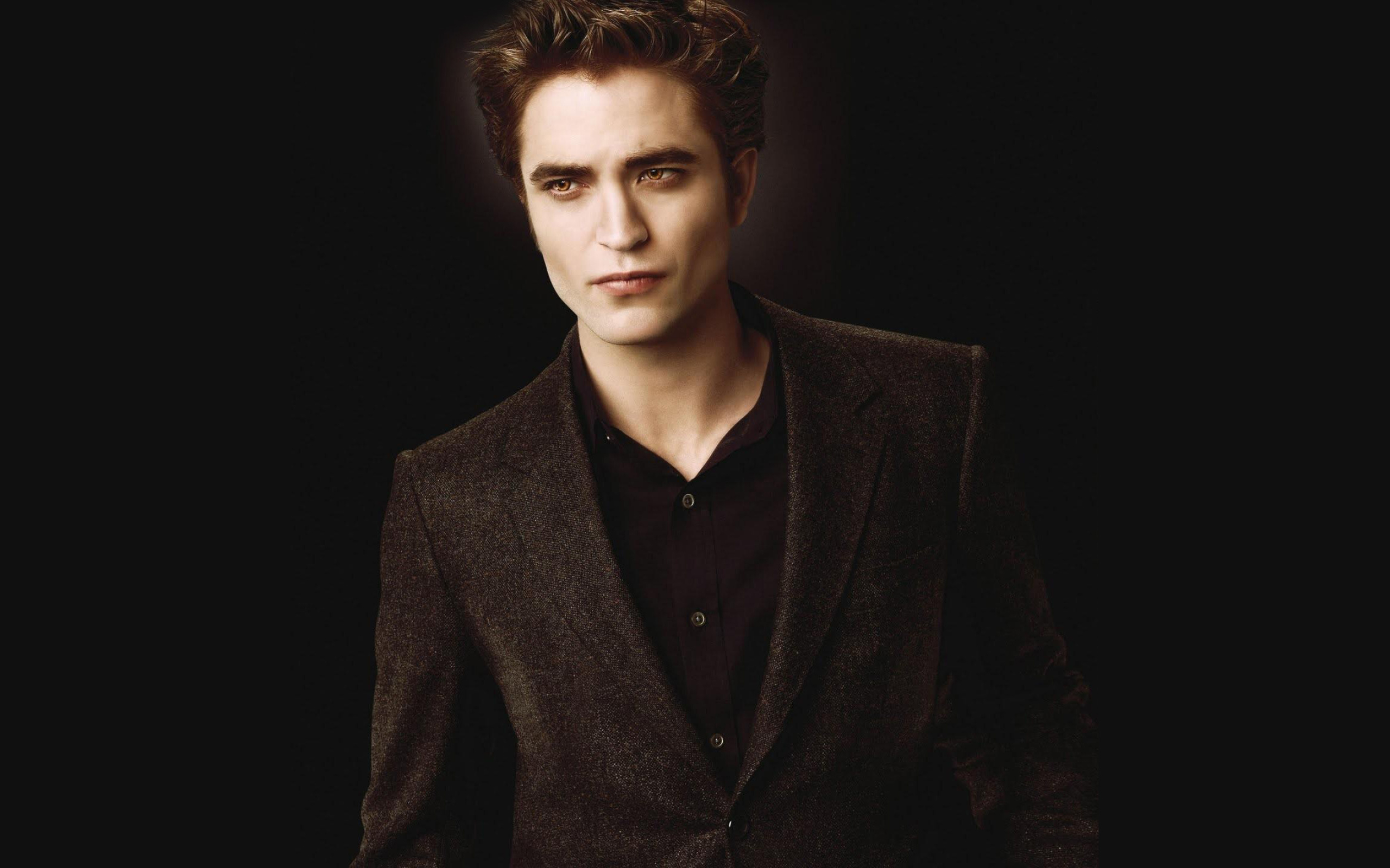 Edward Cullen, Robert Pattinson, Male celebrity, Handsome actor, 2560x1600 HD Desktop