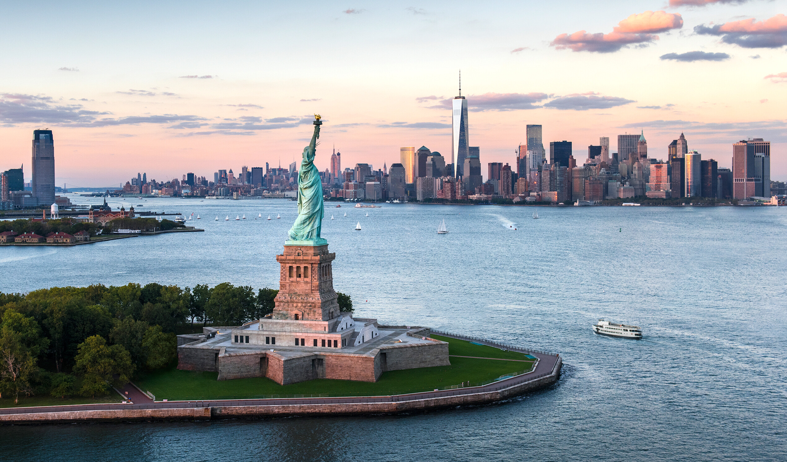 Liberty Island, Statue of Liberty Wallpaper, 2540x1500 HD Desktop