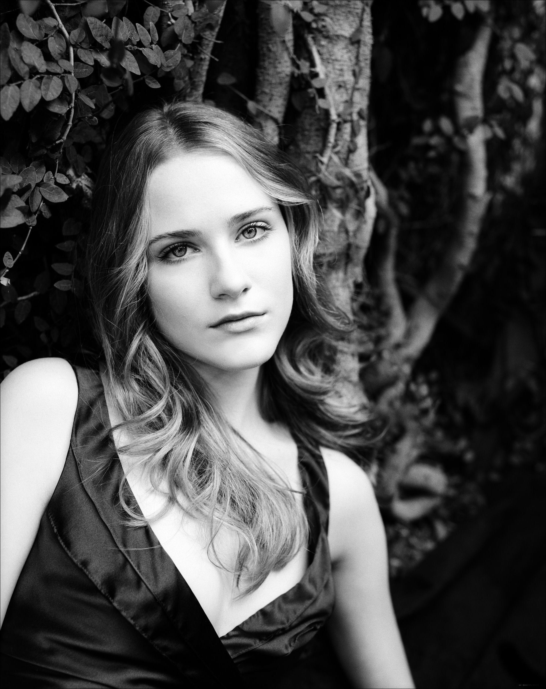 Evan Rachel Wood, black satin dress, black and white portrait, HD Phone wallpaper