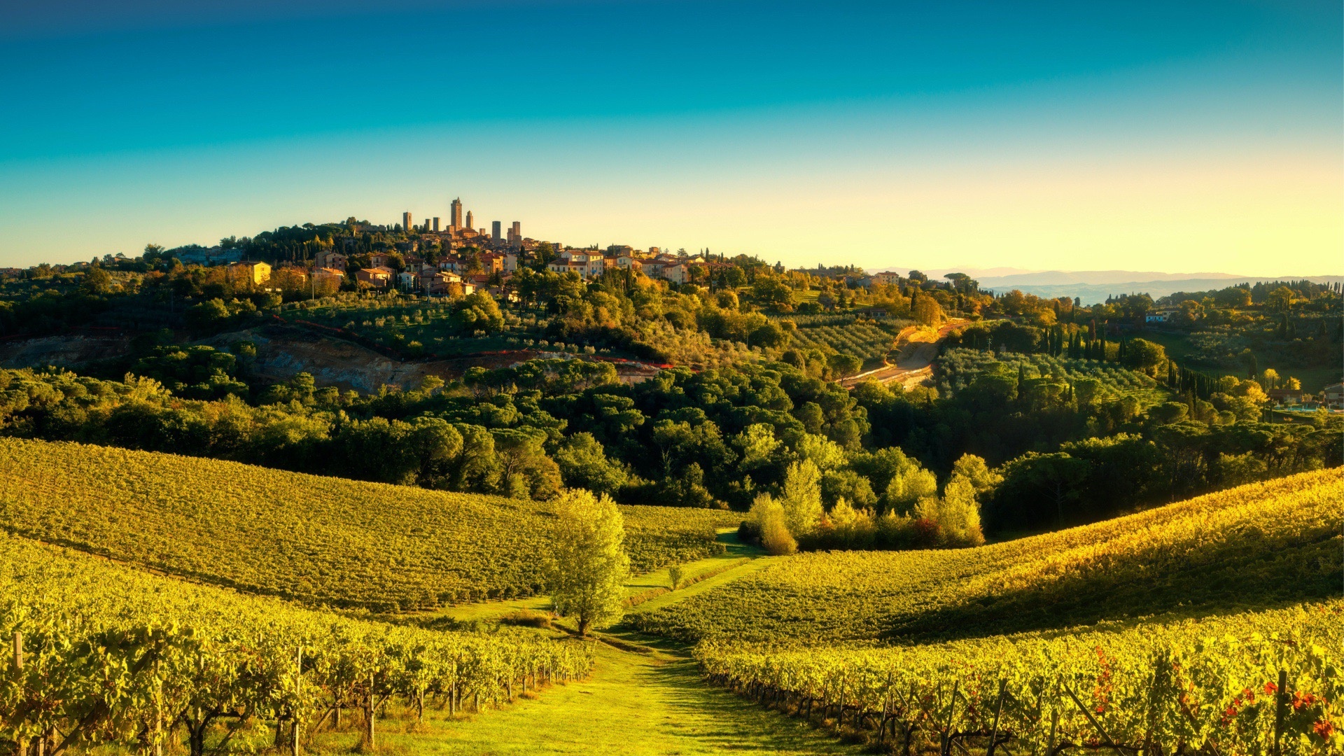 San Gimignano, Tower city, Tuscan heritage, Medieval charm, 1920x1080 Full HD Desktop