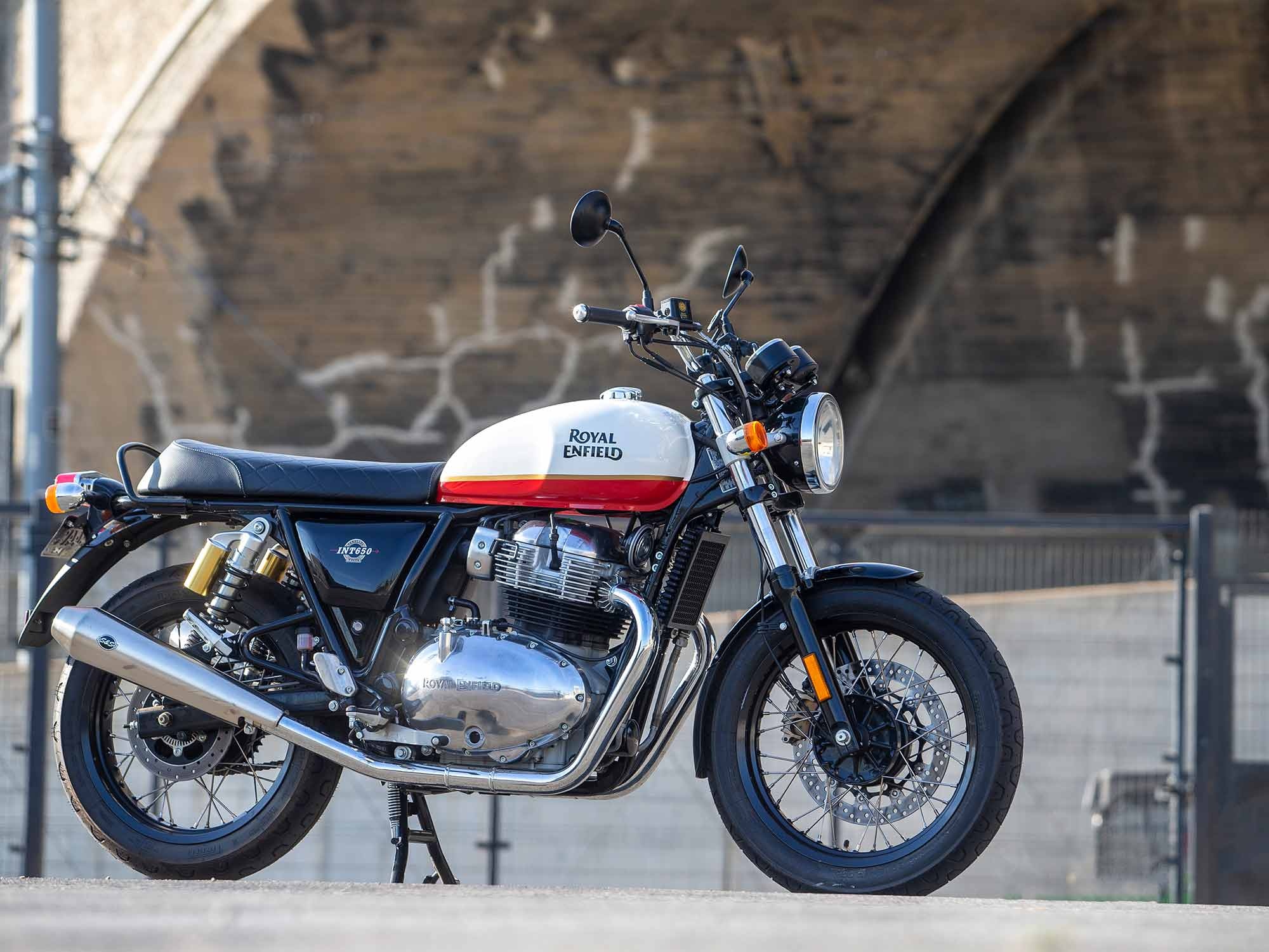 Royal Enfield Interceptor 650, Baker Express fuel tank, concrete archway, HD Desktop wallpaper