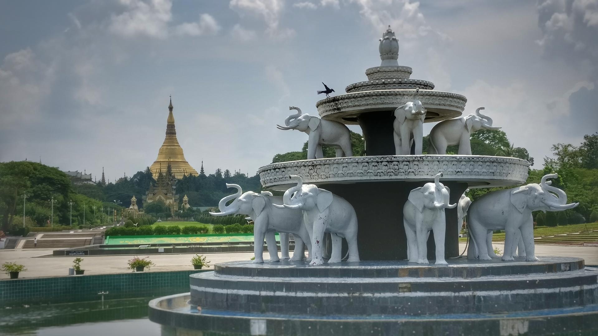 Shwedagon Pagoda, Reddit post, Social media search, 1920x1080 Full HD Desktop