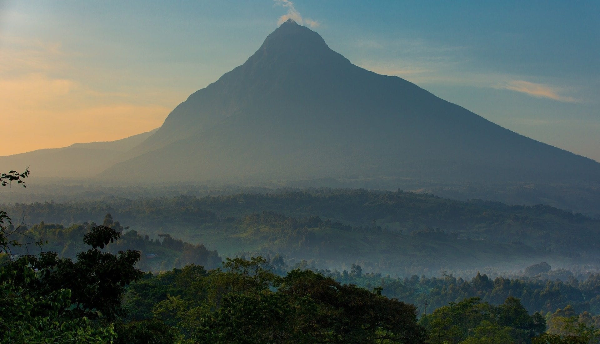 Virunga National Park, Congo safari, Wildlife conservation, Pristine natural habitat, 1920x1100 HD Desktop