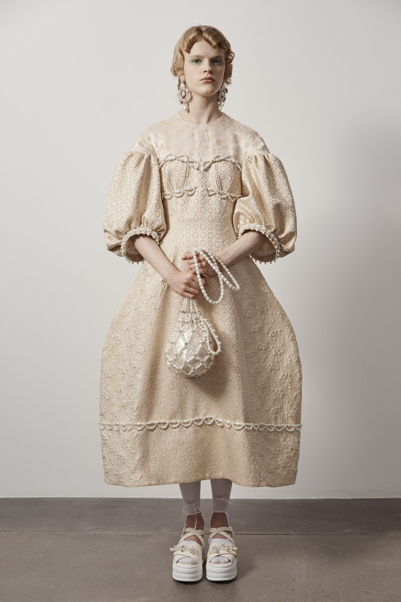 Simone Rocha, Hand-embroidered castles, 1370x2050 HD Phone