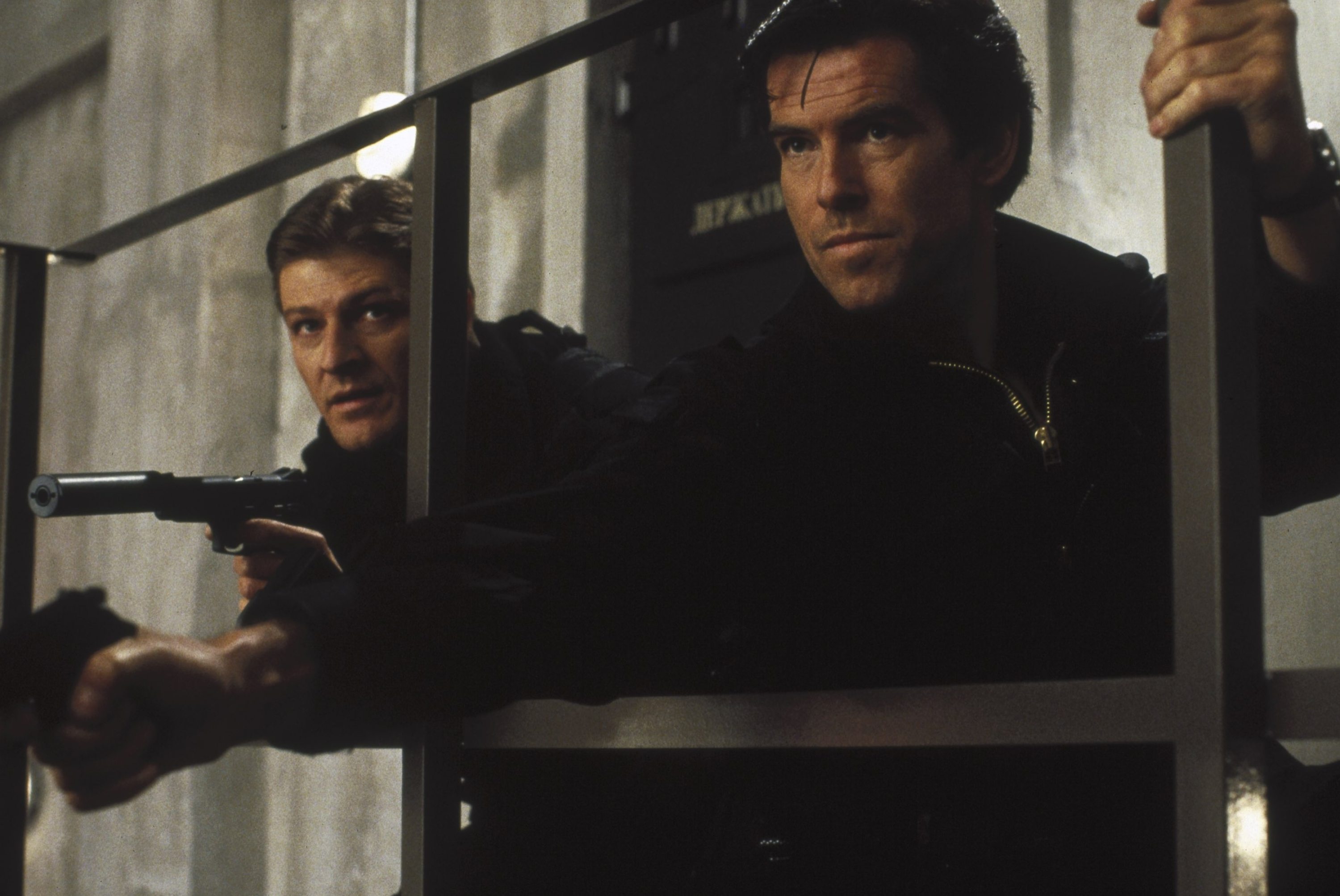 GoldenEye, Film Park Circus, Film distribution, Events, 3000x2010 HD Desktop