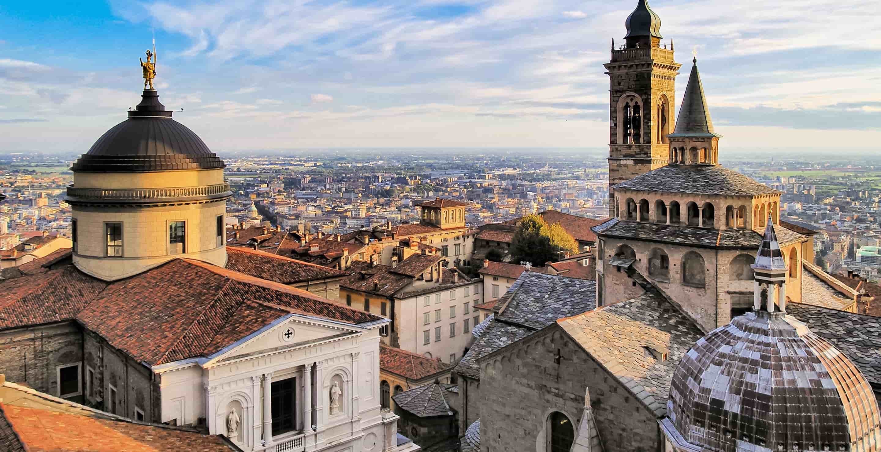 Milan central station, Fast train tickets, Trainline, Bergamo, 2880x1480 HD Desktop