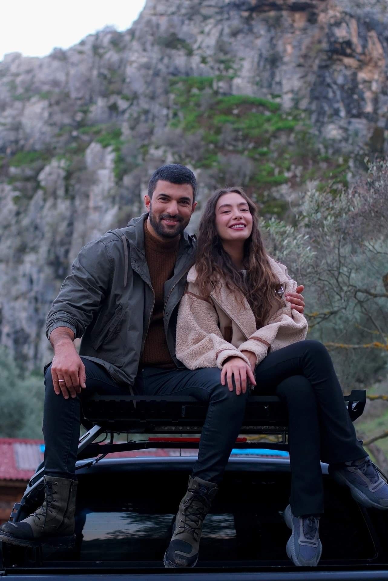 Engin Akyurek, Sefirin Kizi, Neslihan Atagul, Sancar, Best actor, 1290x1920 HD Phone