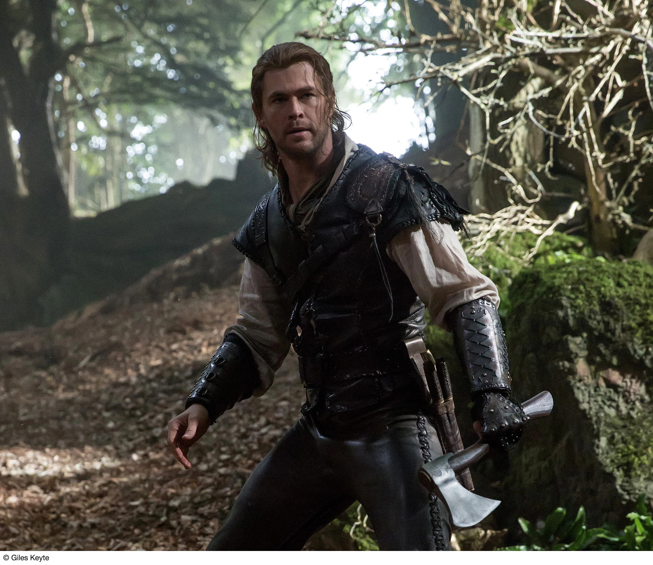 Chris Hemsworth, Huntsman, Extended edition, Movie franchise, 2190x1900 HD Desktop