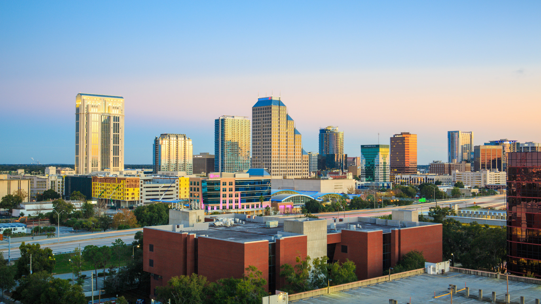 Orlando Skyline, Travels, Iconic landmarks, Vibrant city, 2050x1160 HD Desktop