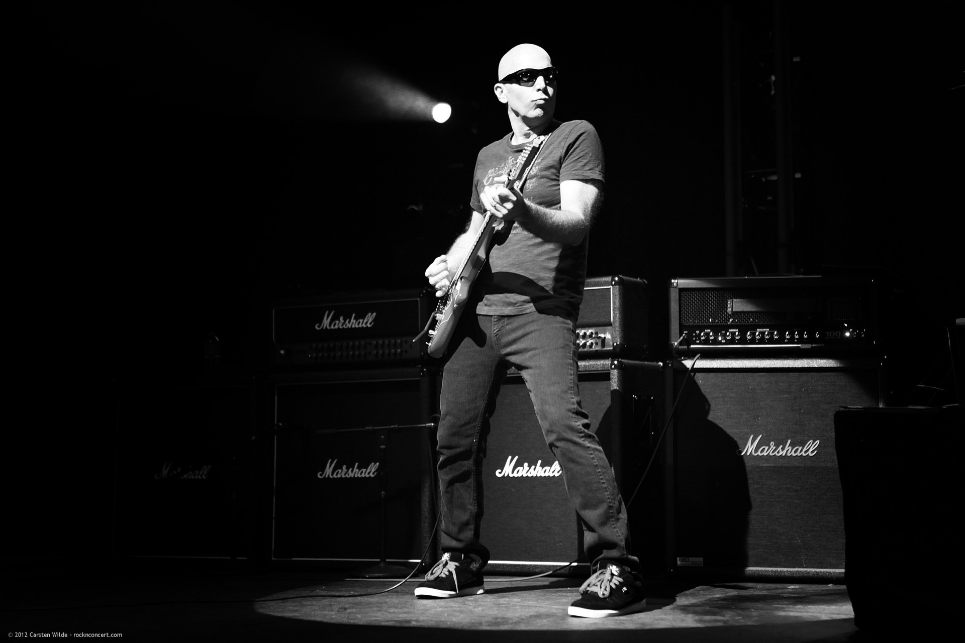 Joe Satriani, Star photographer, Band photographer, Paris, 1920x1280 HD Desktop