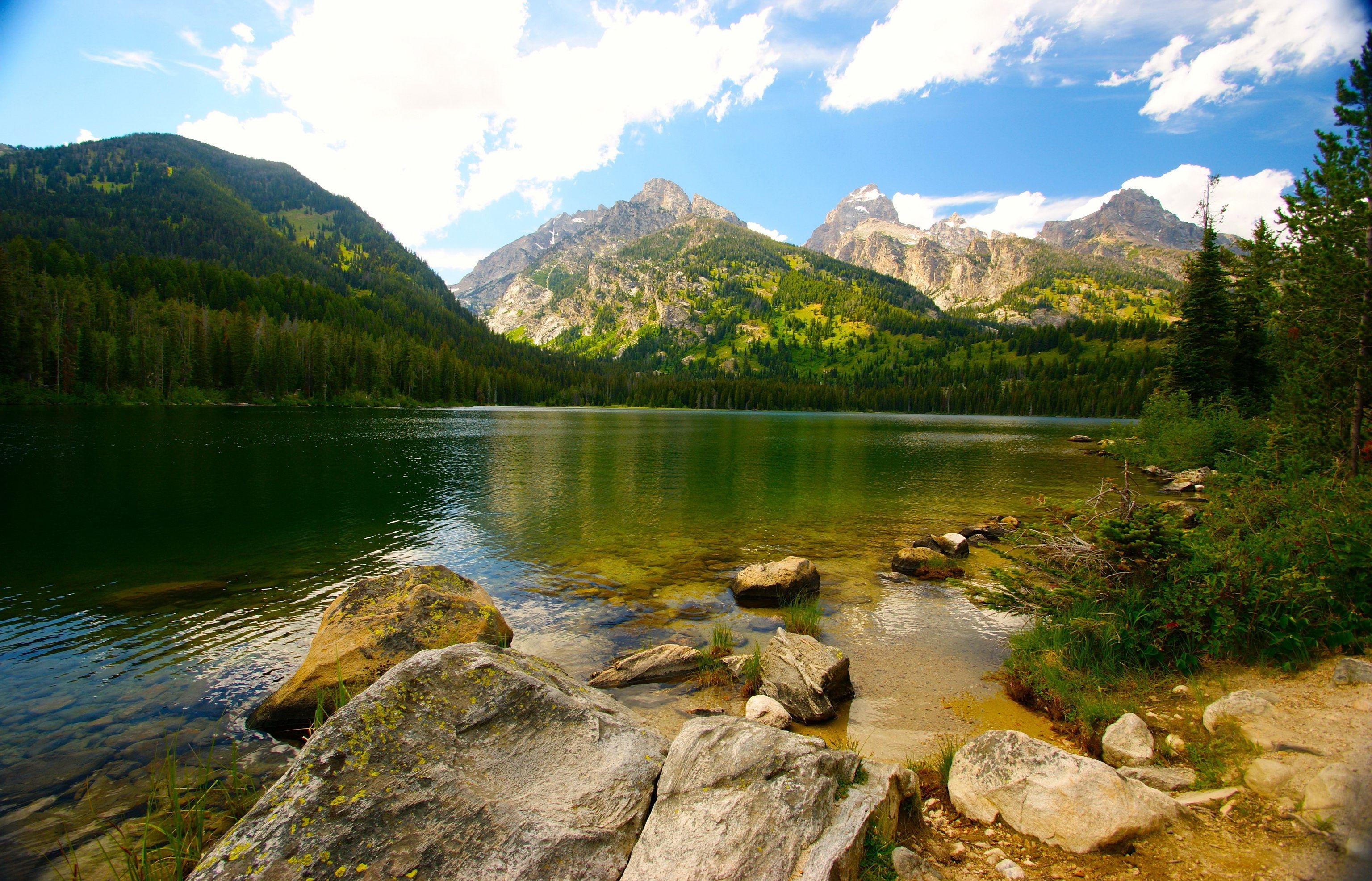 Grand Teton National Park, clear alpine lake, rocky shoreline boulders, HD Desktop wallpaper