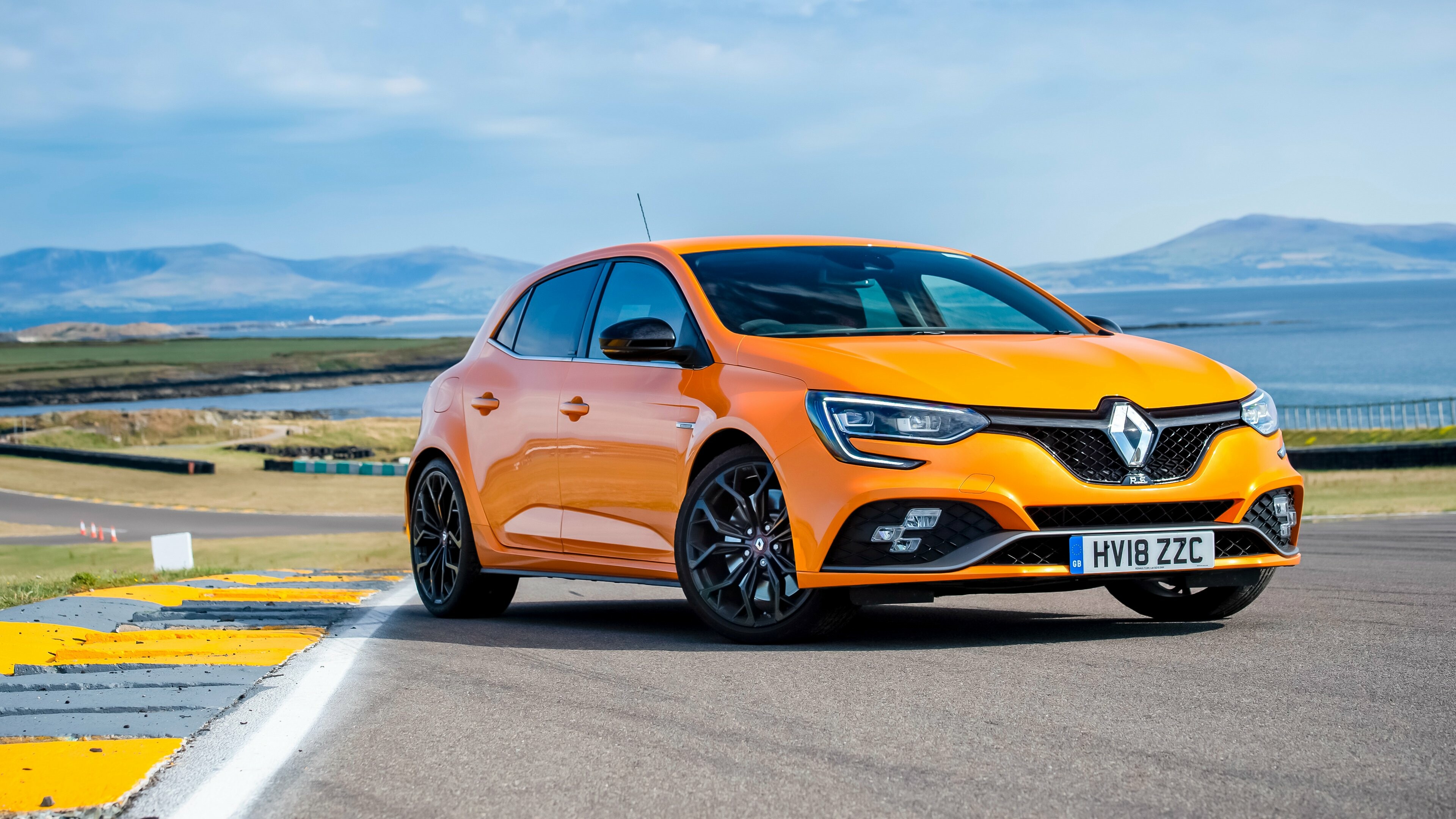 Renault Megane, Orange, Best wallpaper, Eye-catching design, 3840x2160 4K Desktop