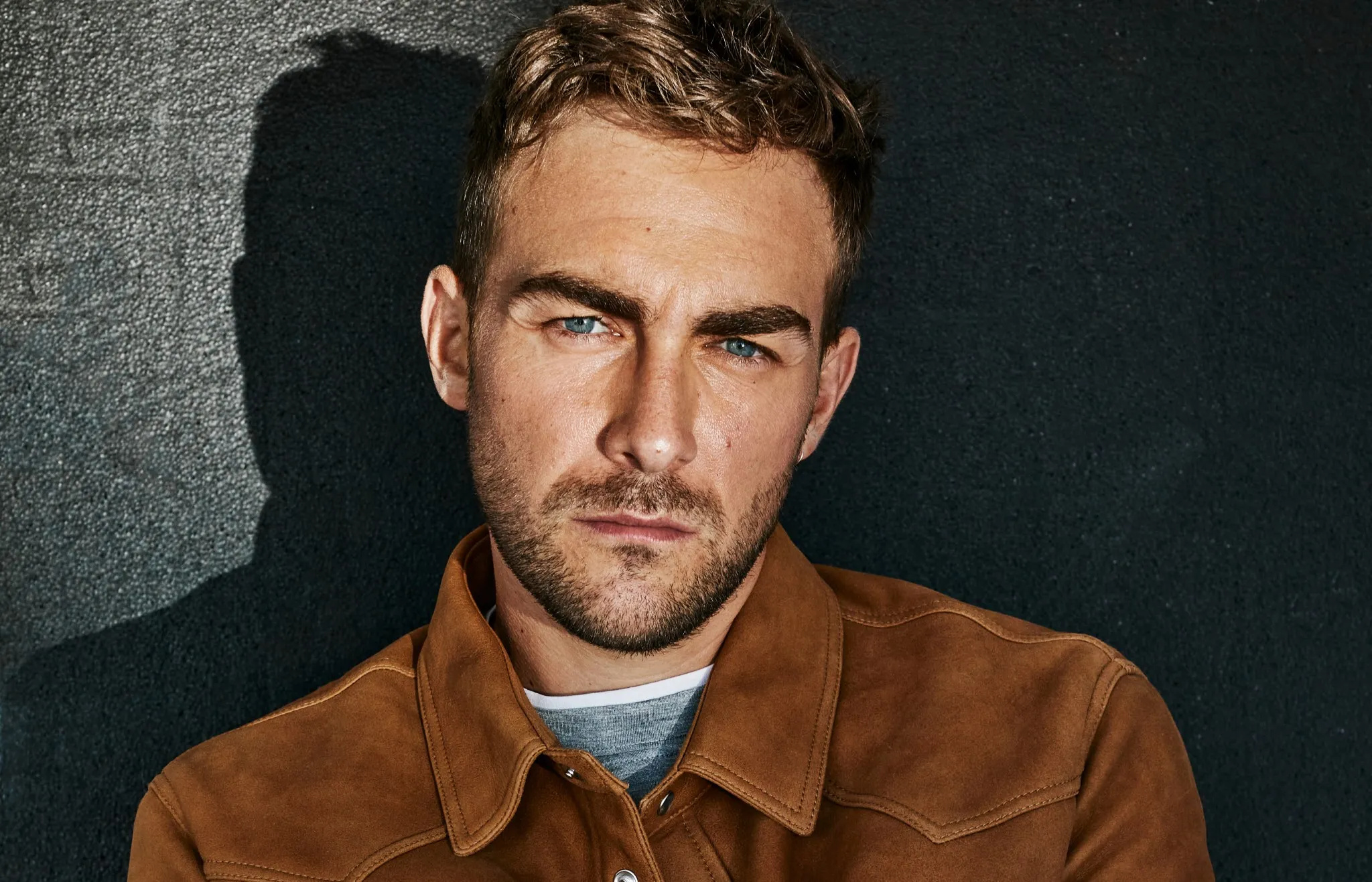 Tom Austen, Glass interviews, British actor, The Glass Magazine, 2050x1320 HD Desktop