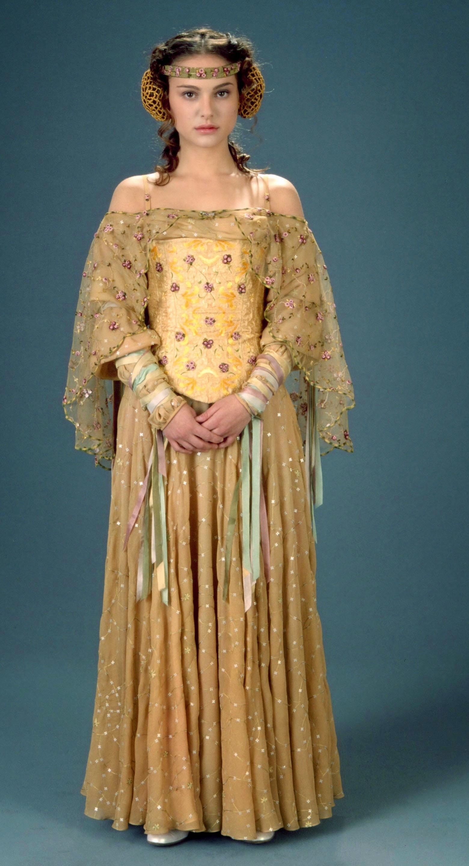 Padme Amidala, Star Wars Outfits, Picnic Dress, Fashion, 1570x2880 HD Phone