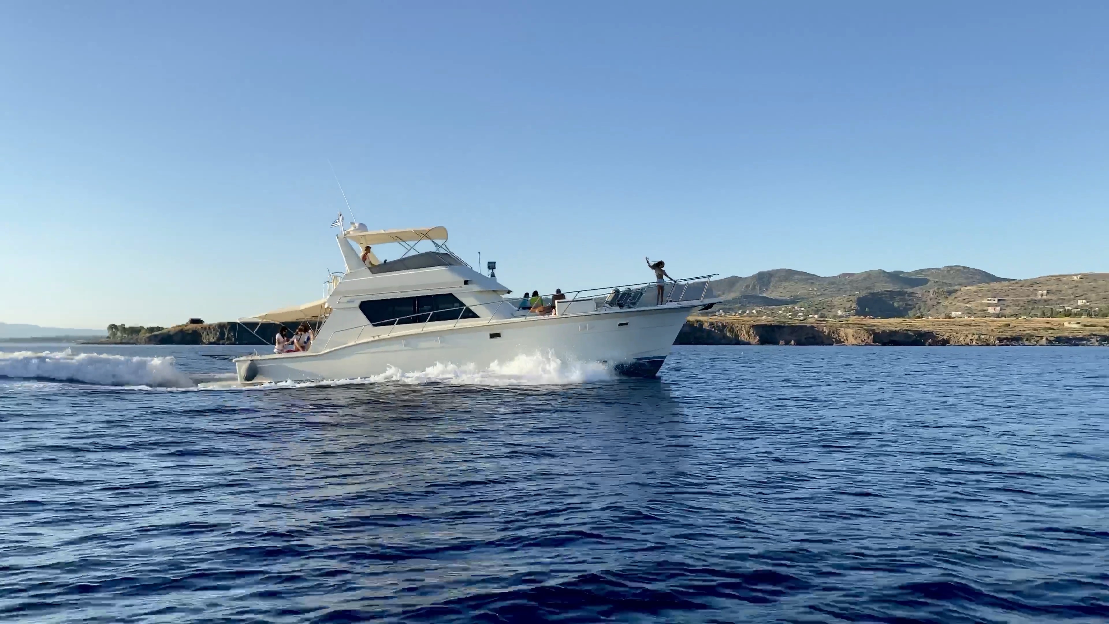 Hatteras 58, Motor boat in Greece, Yacht charter, Escaping to the islands, 3840x2160 4K Desktop