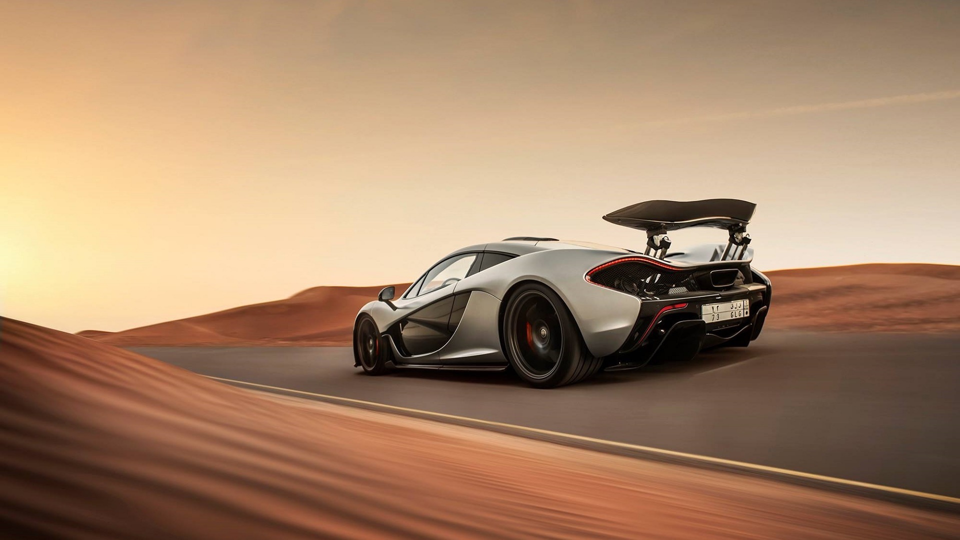 Mclaren P1, Legendary supercar, Unmatched performance, Masterpiece of engineering, 1920x1080 Full HD Desktop