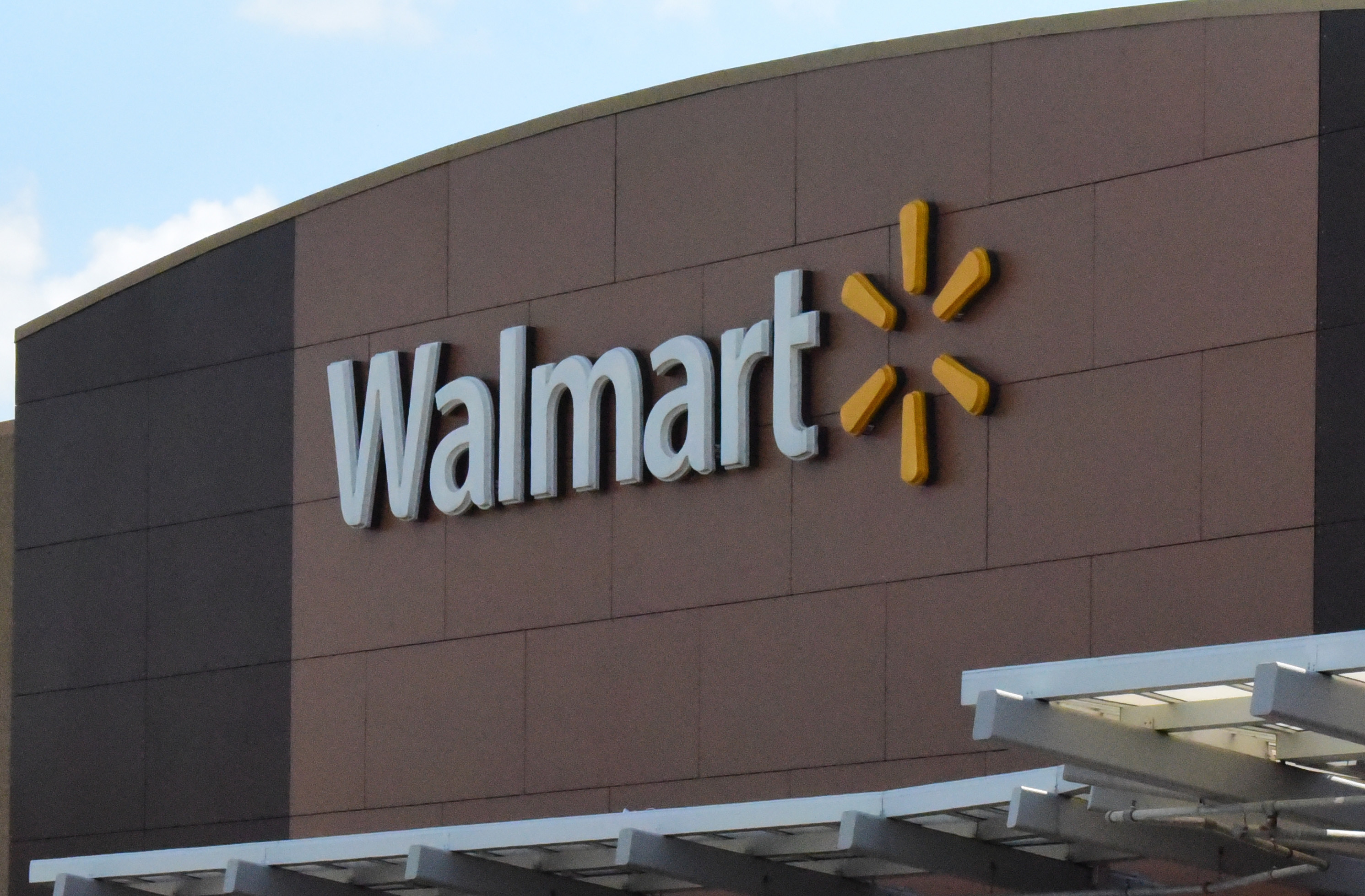 Walmart work pants, Alabama woman's lawsuit, 2990x1960 HD Desktop