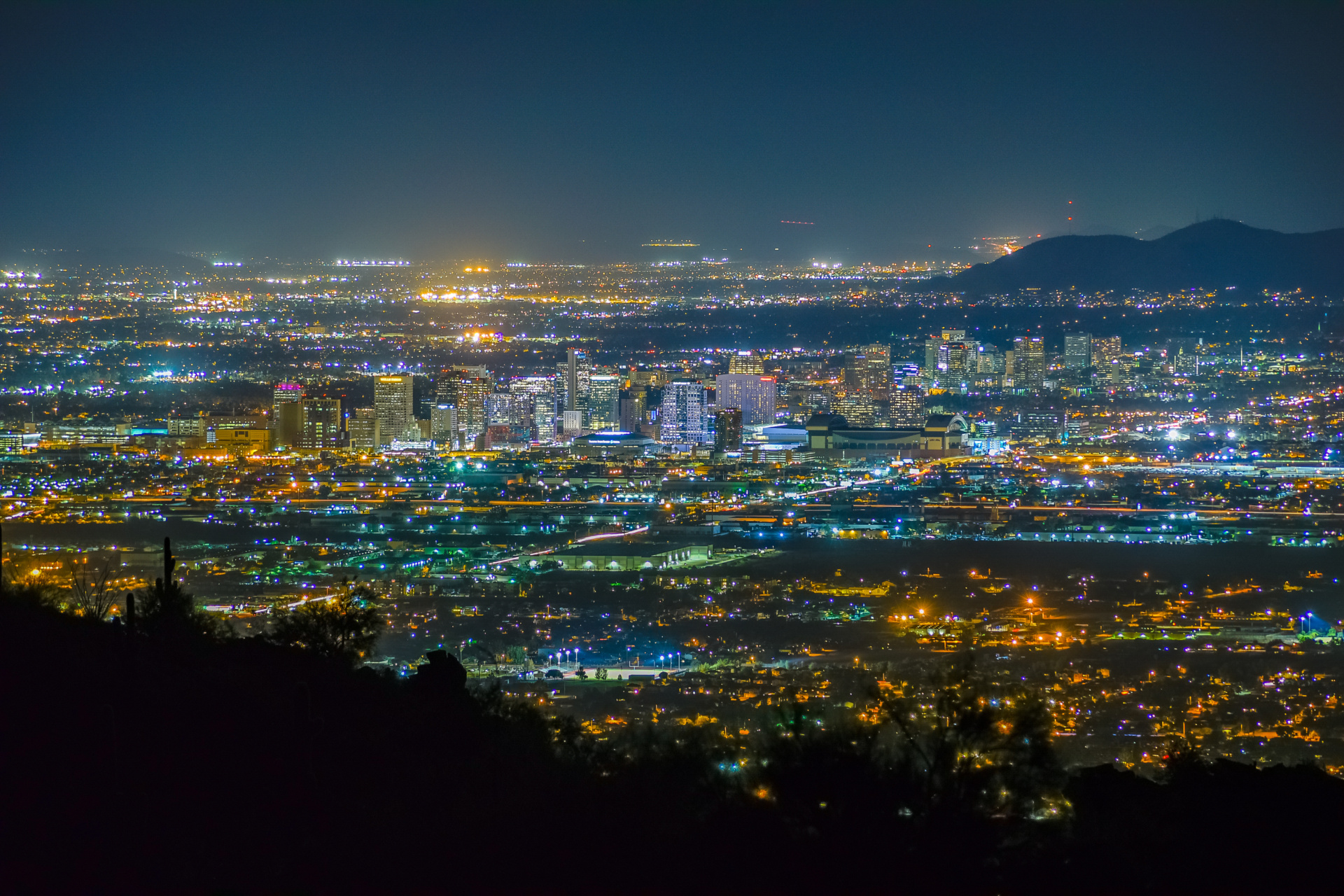 Phoenix Skyline, Leader in bioscience, Innovative city, Exciting opportunities, 1920x1280 HD Desktop