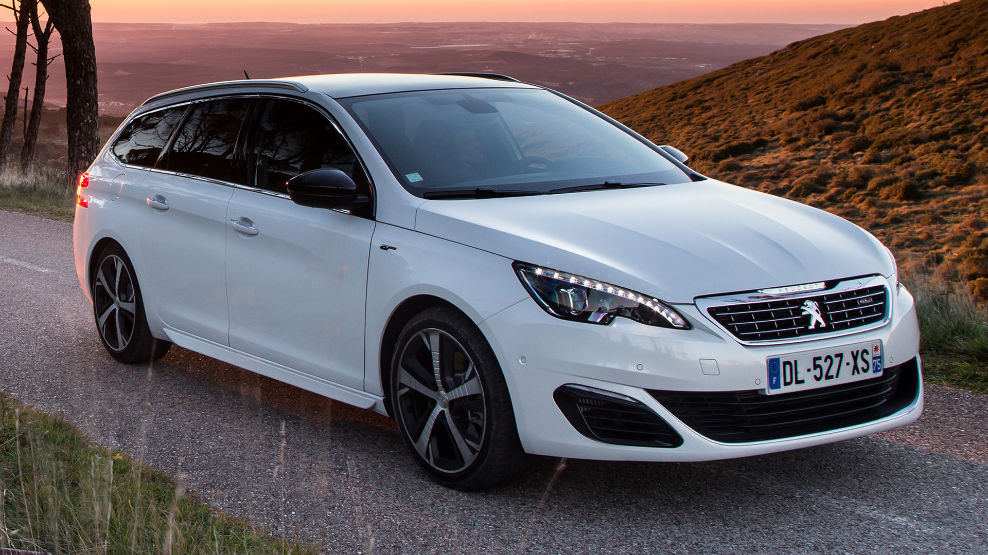 Peugeot 308, Sporty sophistication, GT sw elegance, Unmatched performance, 1920x1080 Full HD Desktop