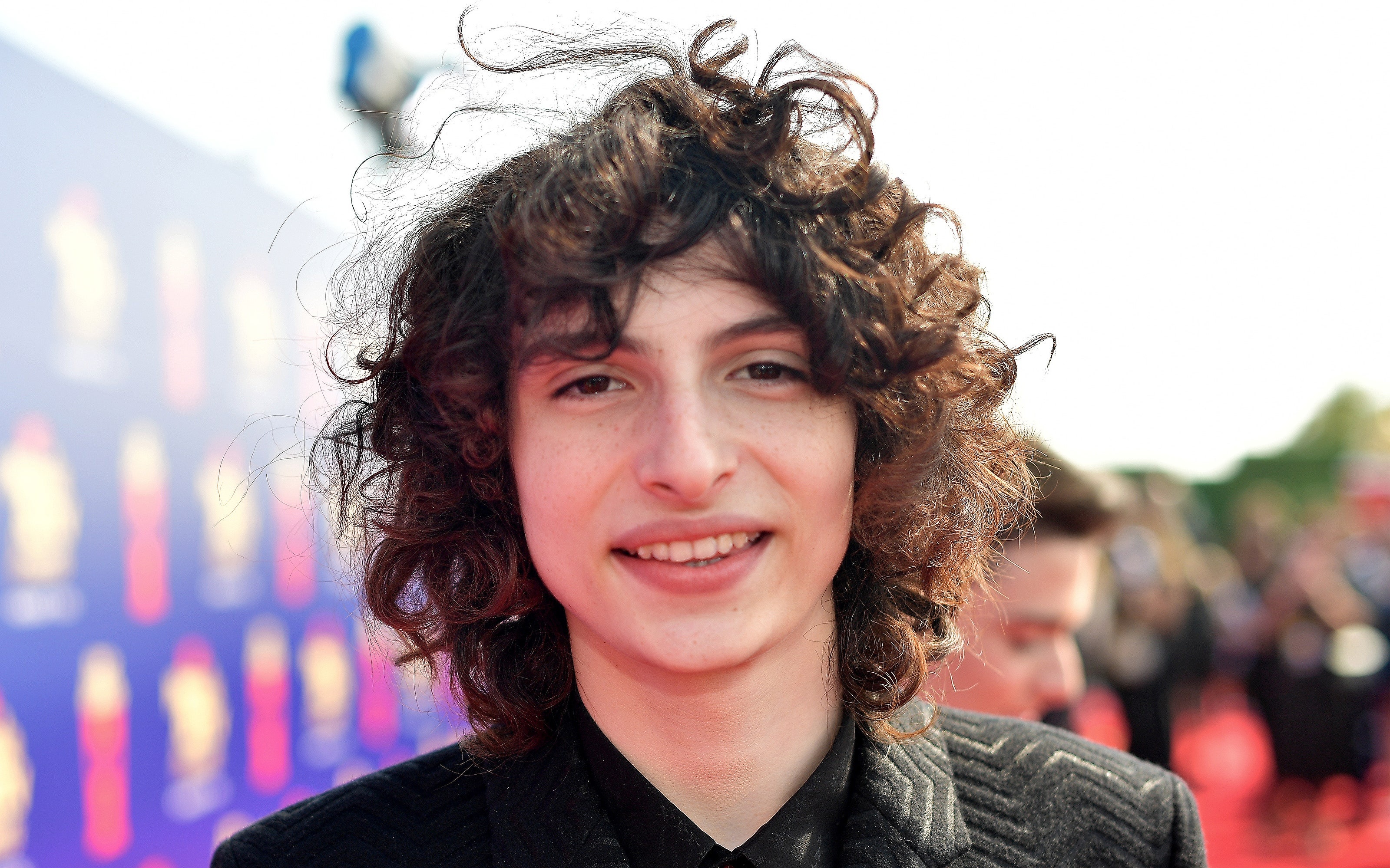 Finn Wolfhard, Straightened mullet haircut, TV shows, Allure, 3200x2000 HD Desktop