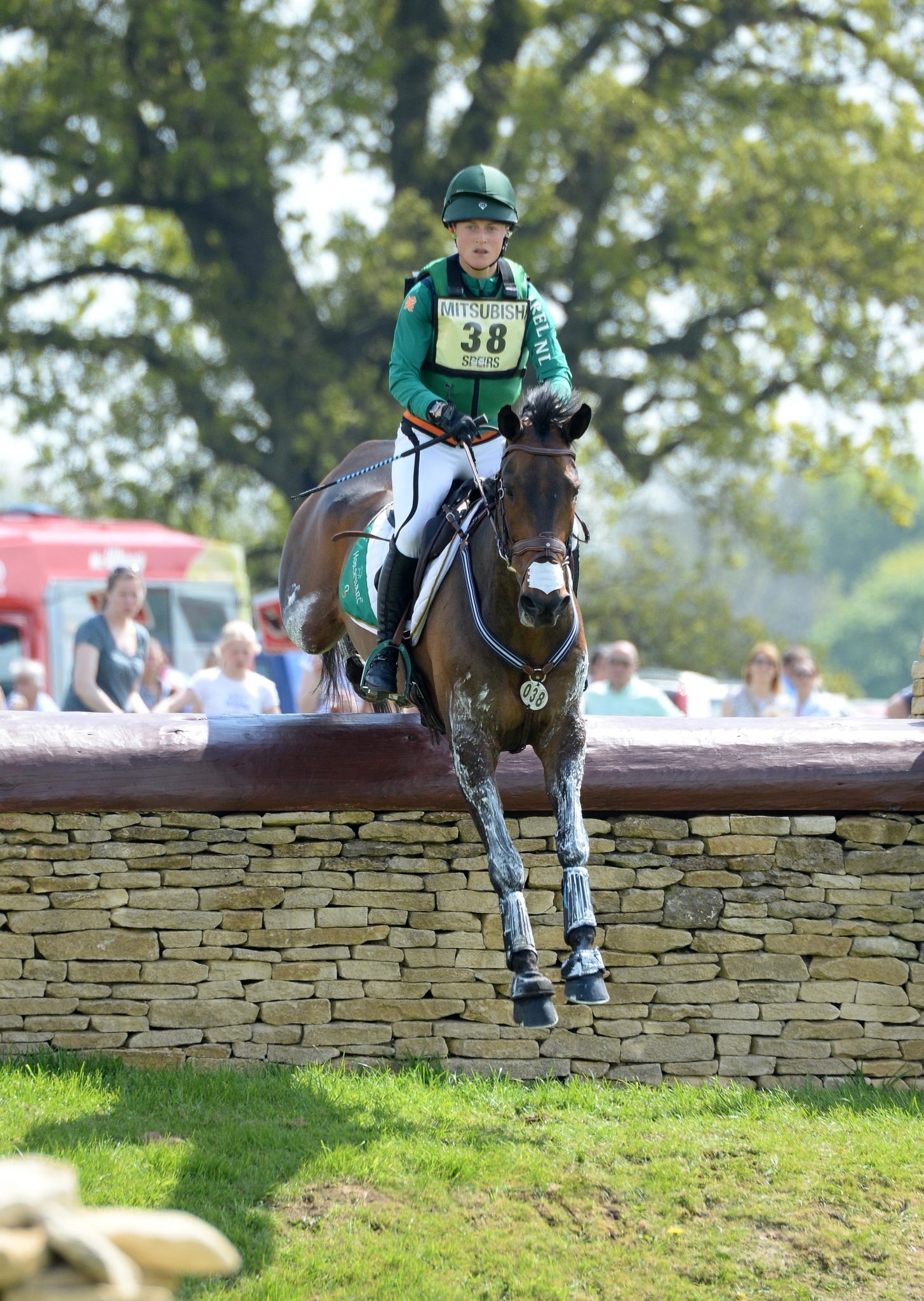 Camilla Speirs, Eventing Wallpaper, 1460x2050 HD Phone