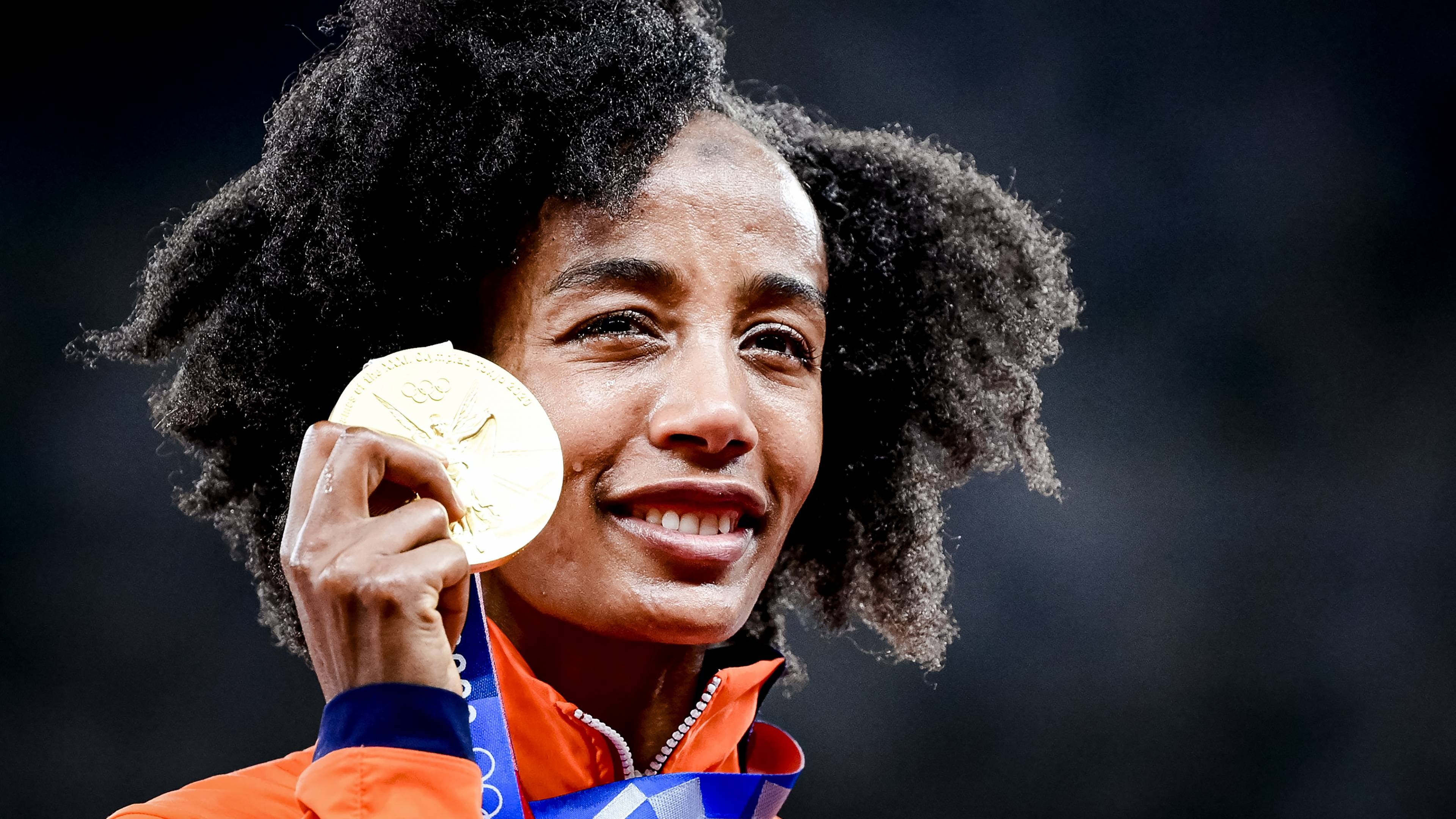 Sifan Hassan, Tokyo Olympics, Gold medal in 1, 500m, 3840x2160 4K Desktop