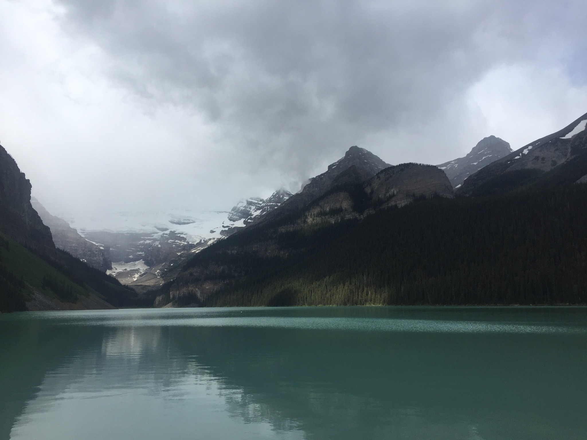 Lake Louise, Hiking the Lake Agnes Loop, Adventure in nature, Trail exploration, 2050x1540 HD Desktop