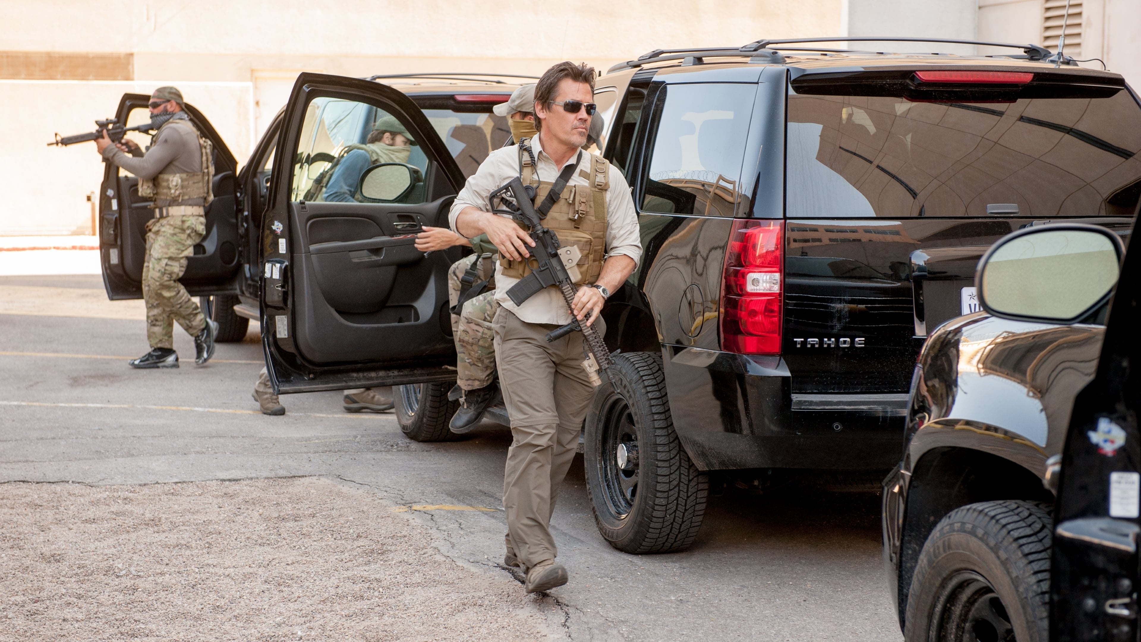 Sicario, Stunning backdrops, Intense atmosphere, Suspenseful storytelling, 3840x2160 4K Desktop