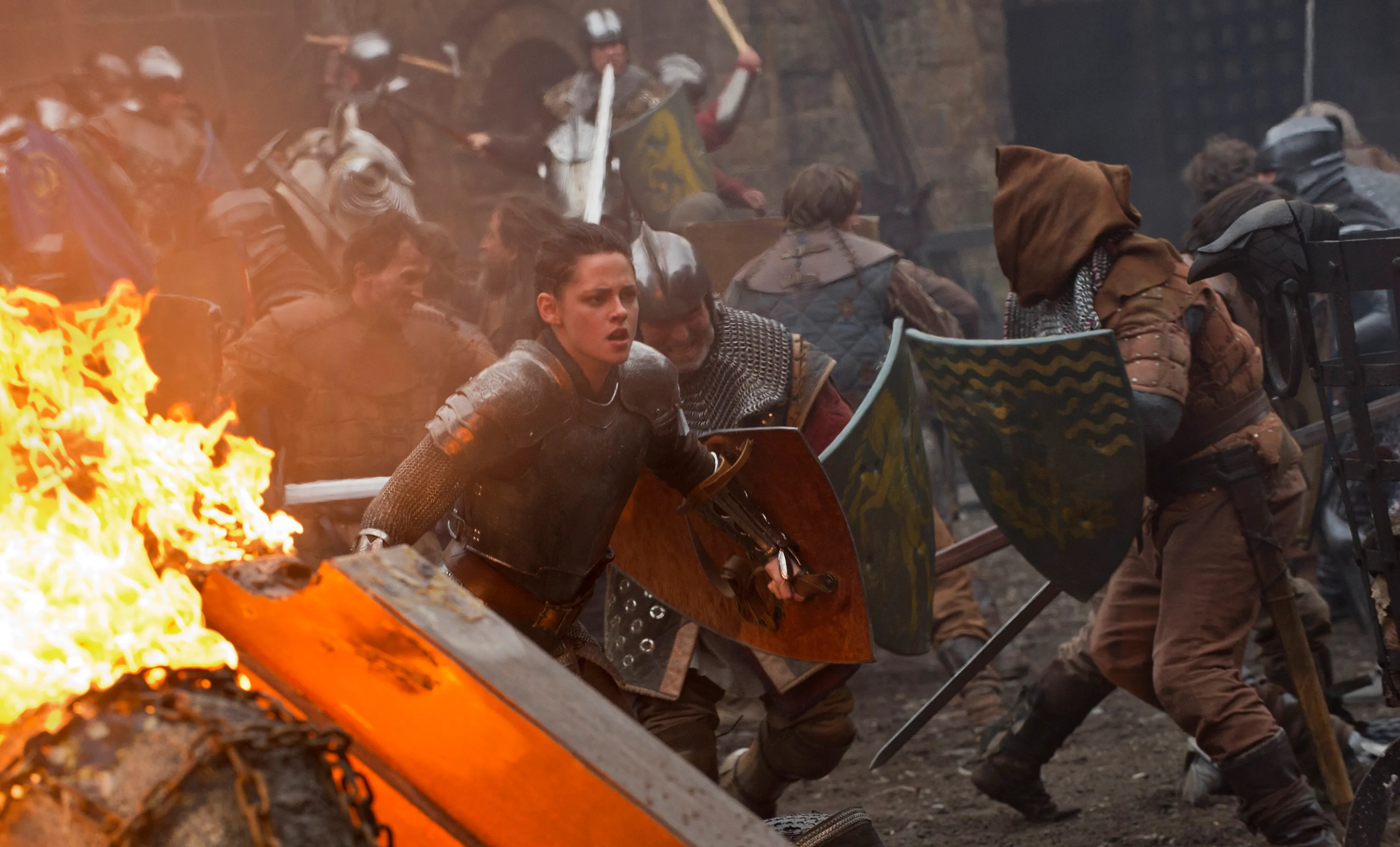 New image, Snow White and the Huntsman, Kristen Stewart, Battle, 3300x2000 HD Desktop