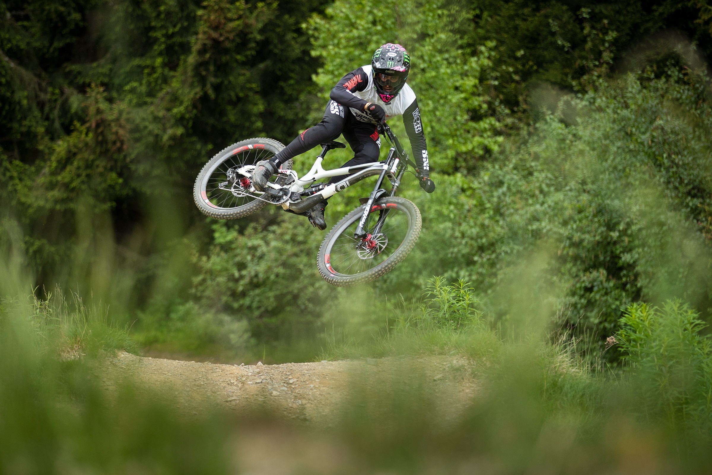 Commencal, Desktop Wallpapers, High-Quality Images, Mountain Bikes, 2400x1600 HD Desktop