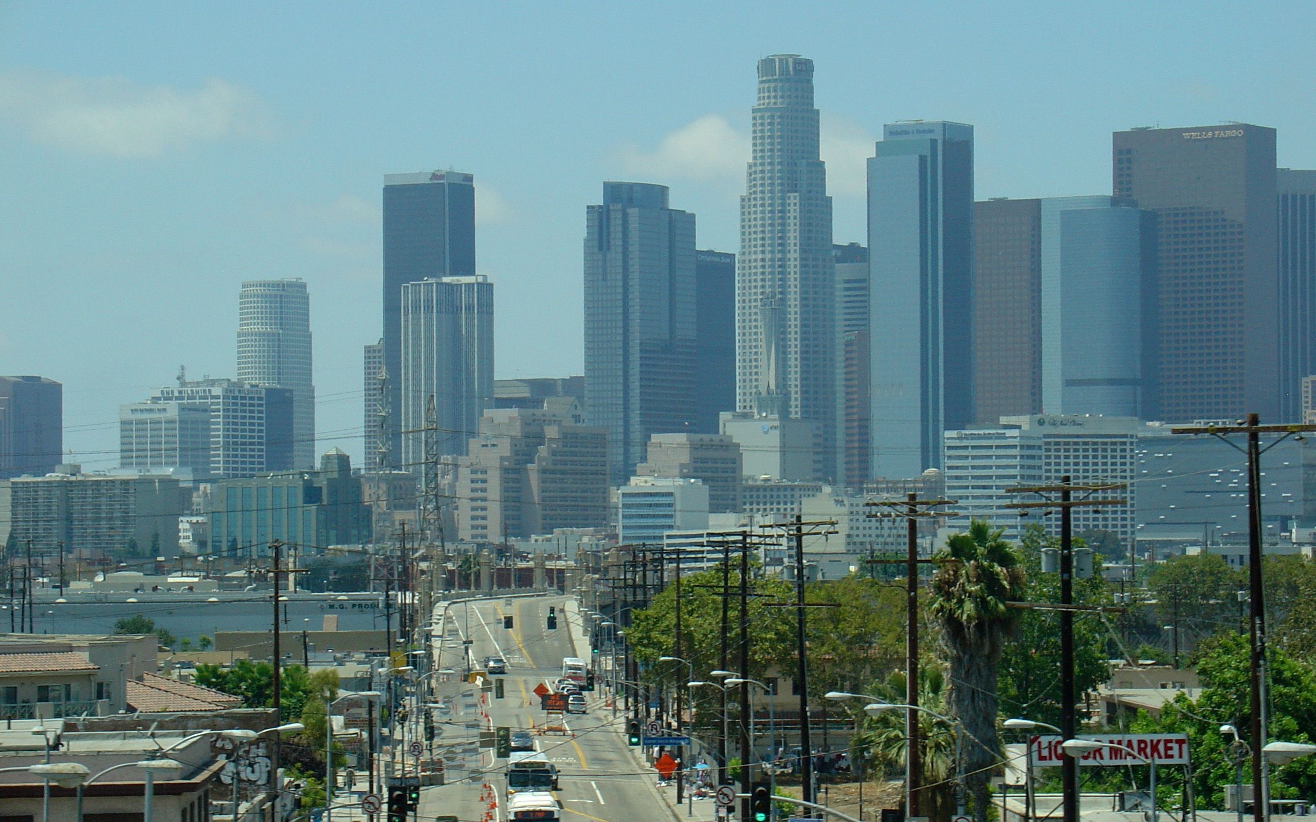 Market vibes, Street vendors, City life, Shopping in Los Angeles, 2560x1600 HD Desktop