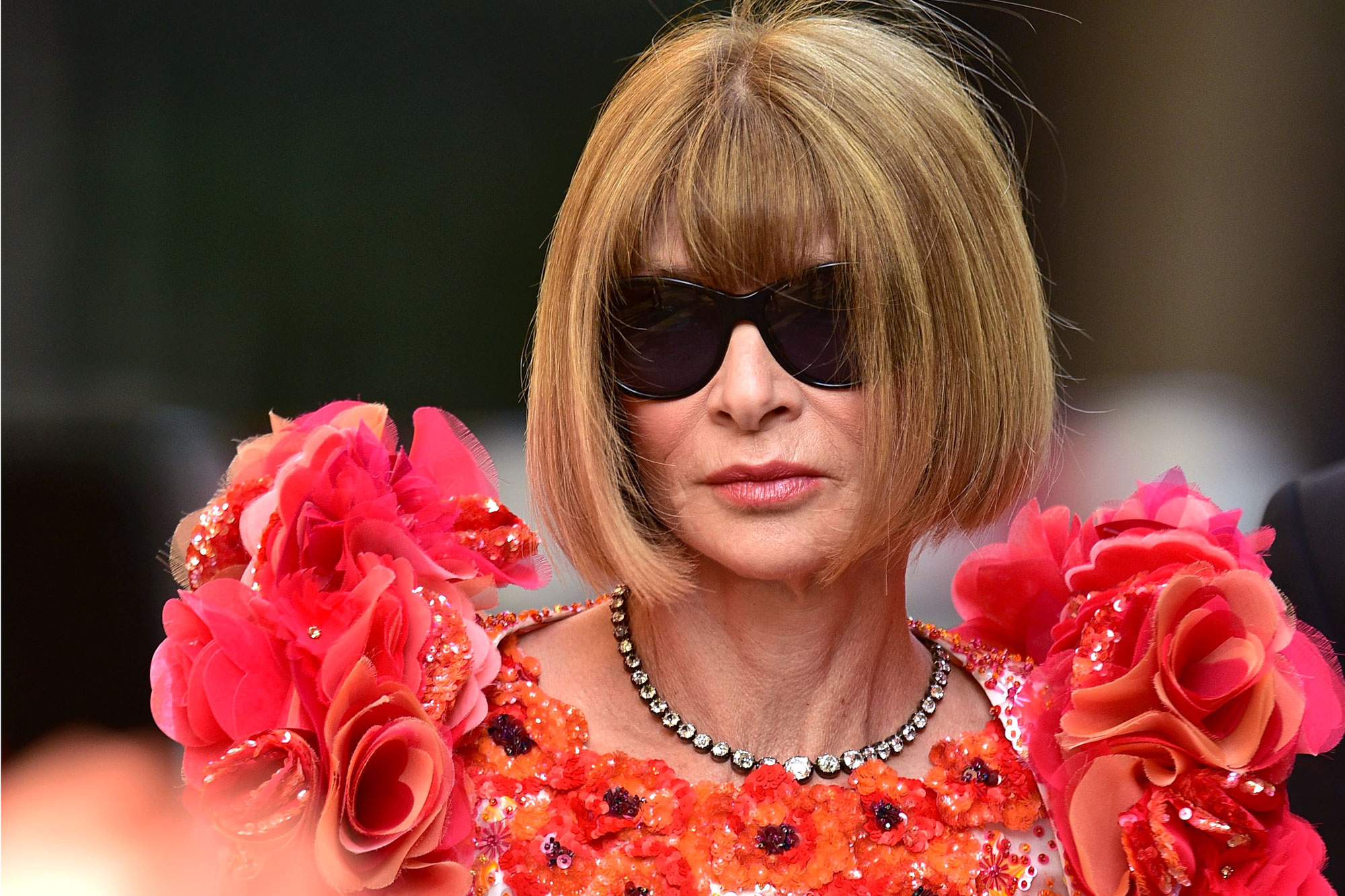 Anna Wintour's Met Ball demands, High expectations, Fashion event planning, 2000x1340 HD Desktop