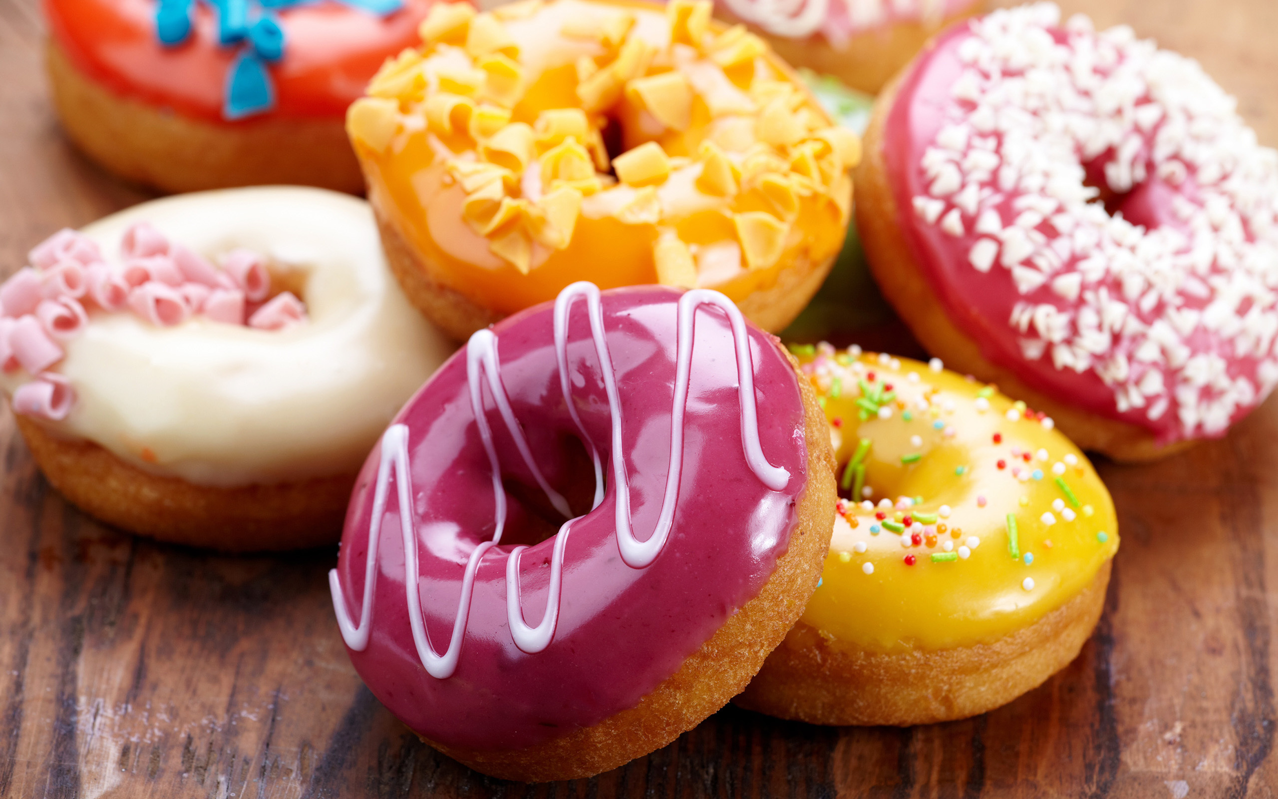 HD donut wallpaper, Rich background, Delectable dessert, Tempting treat, 2560x1600 HD Desktop