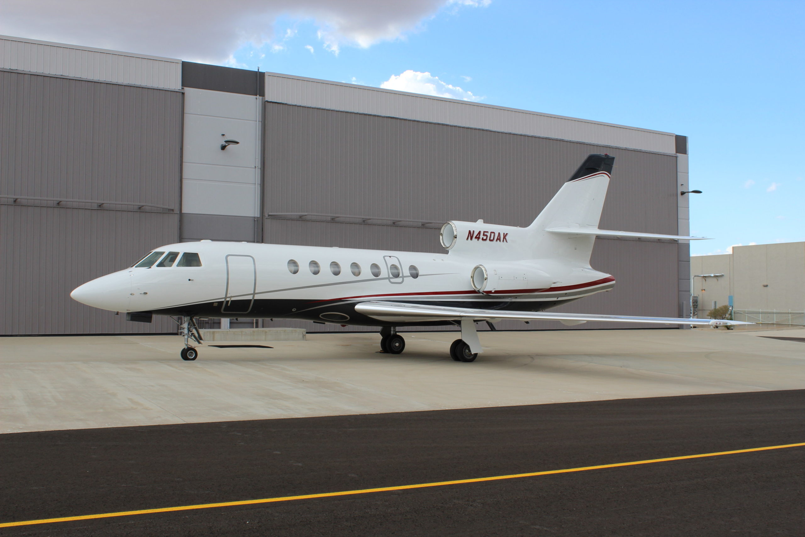 Dassault Falcon 50, Sophisticated private jet, Upscale air transportation, 2560x1710 HD Desktop