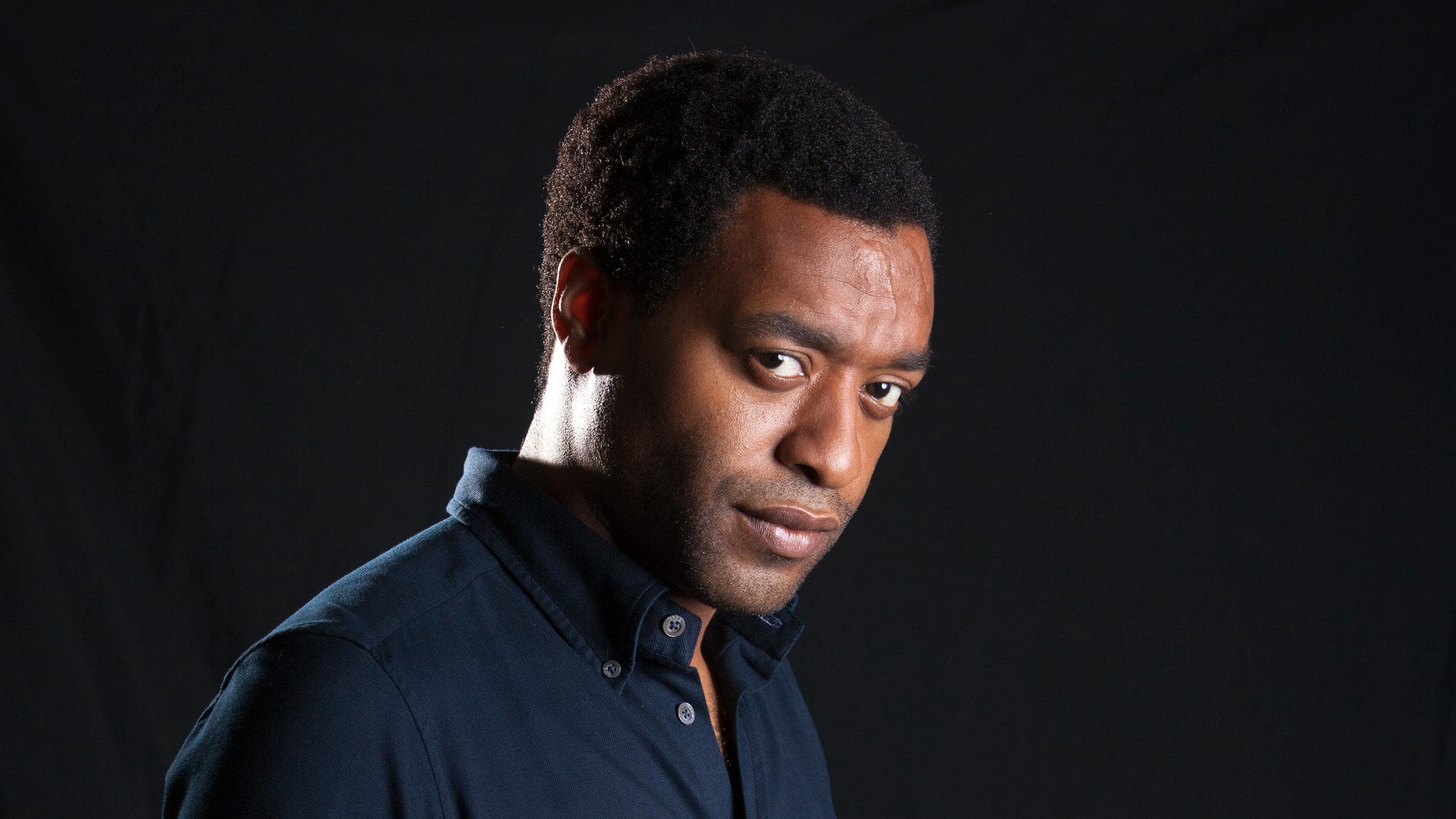 Chiwetel Ejiofor, 5 HD Wallpapers, 2480x1400 HD Desktop