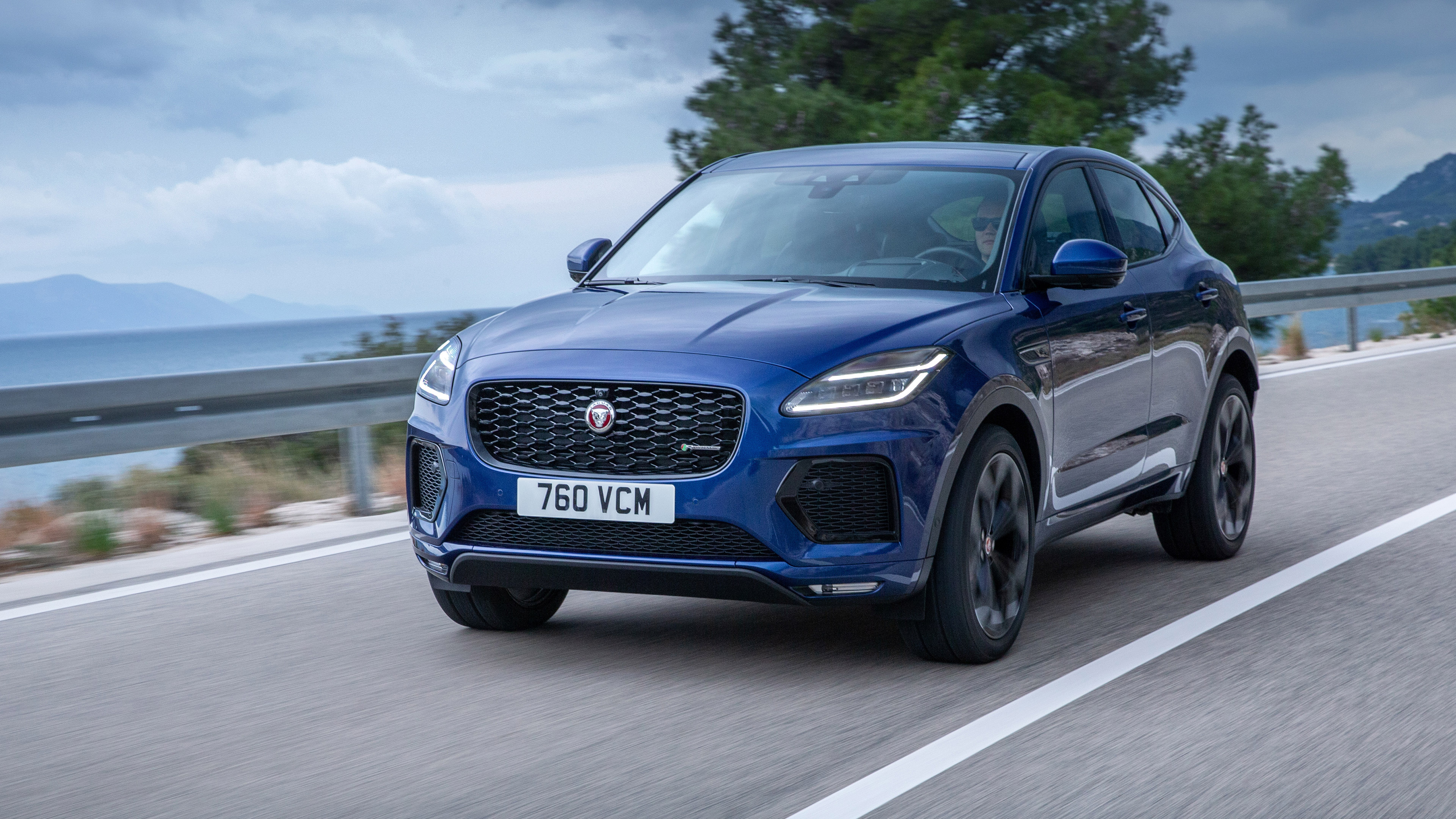 Jaguar E-PACE, Eye-catching design, Agile performance, Luxury SUV, 3840x2160 4K Desktop