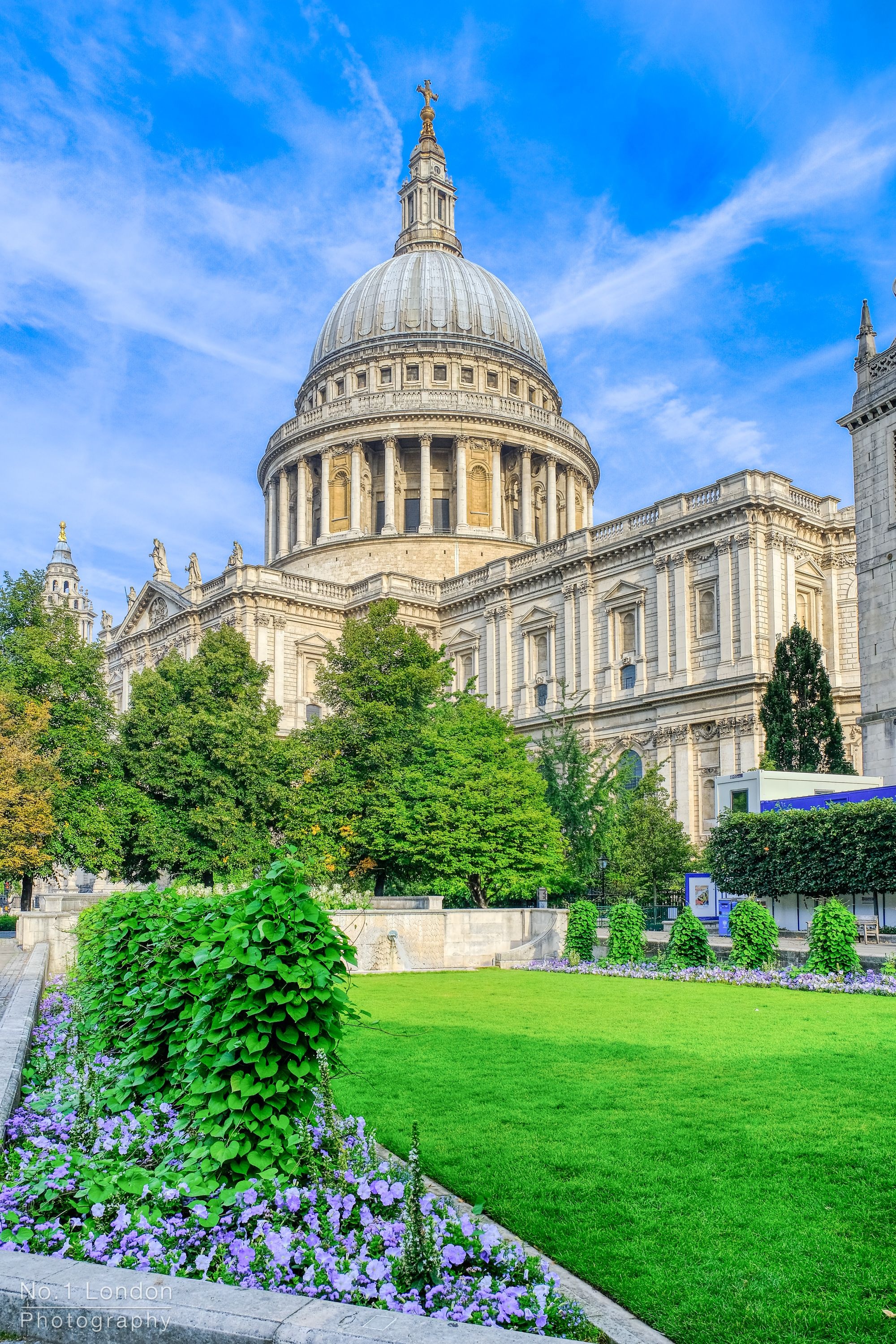 St. Paul's Cathedral, London, Postcard-worthy, Monumental architecture, 2000x3000 HD Phone