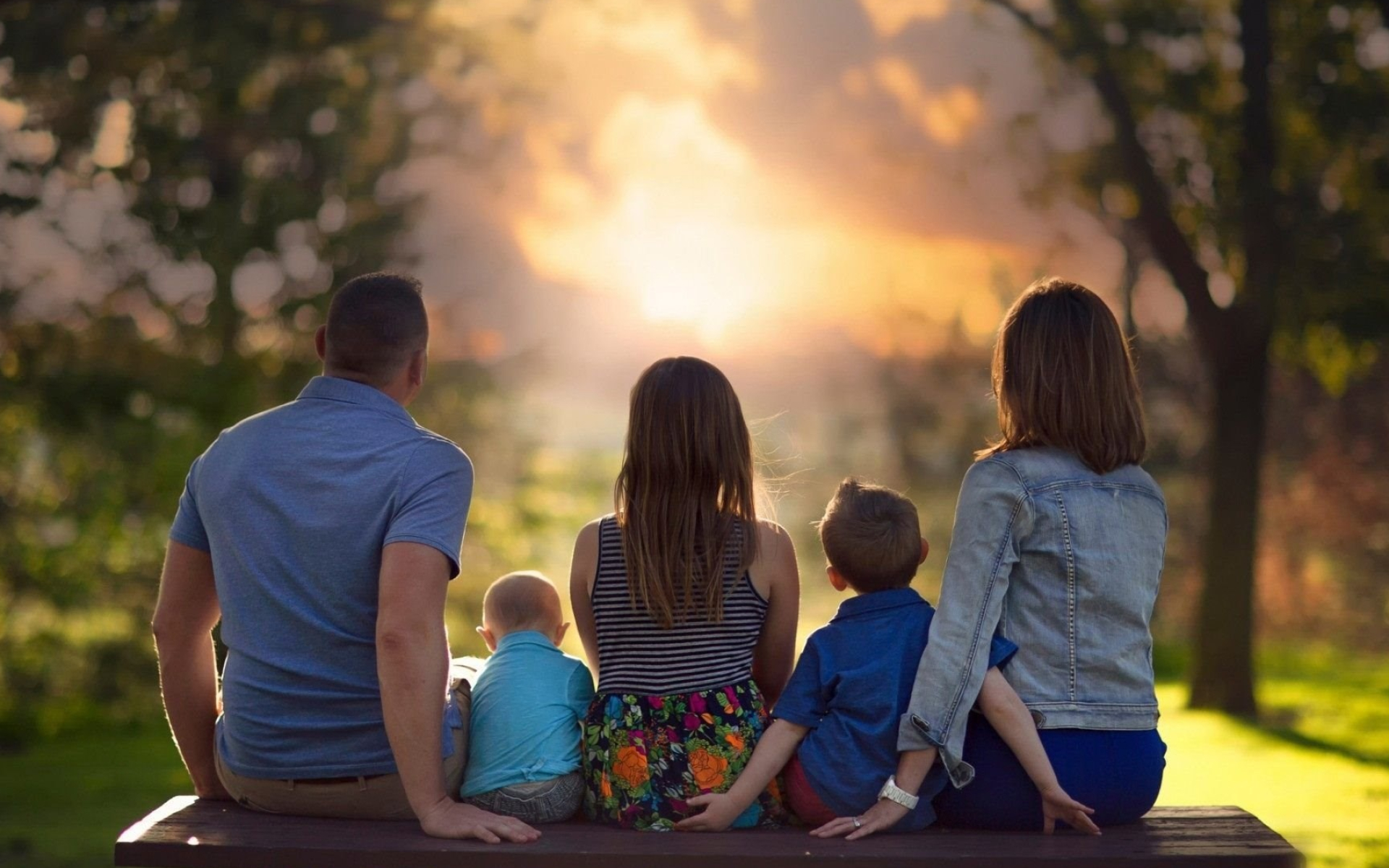 Family love, Bonded connections, Heartwarming moments, Precious memories, 1920x1200 HD Desktop