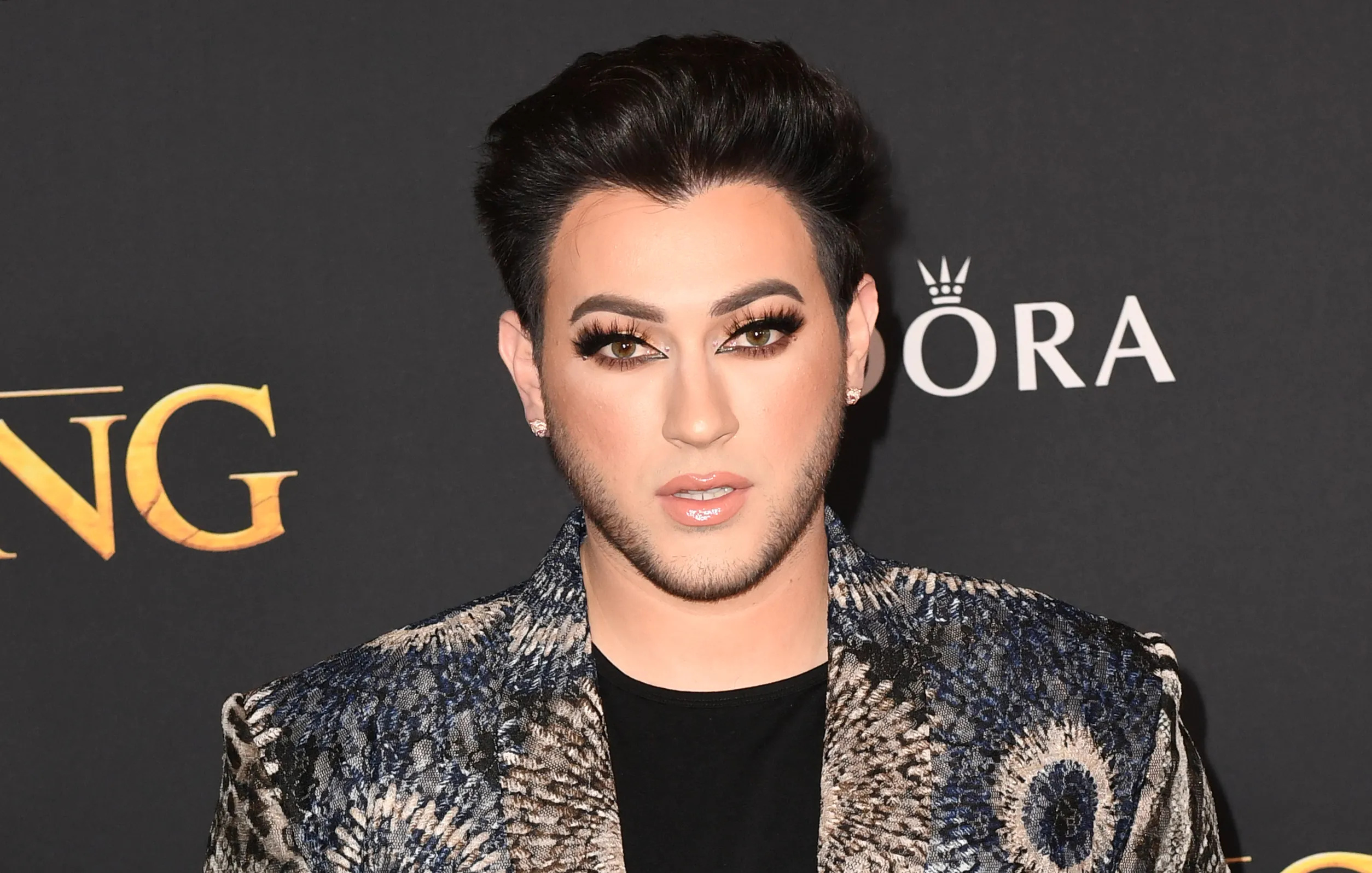 Manny MUA, Makeup controversy, Accusations, Teen Vogue, 2510x1600 HD Desktop