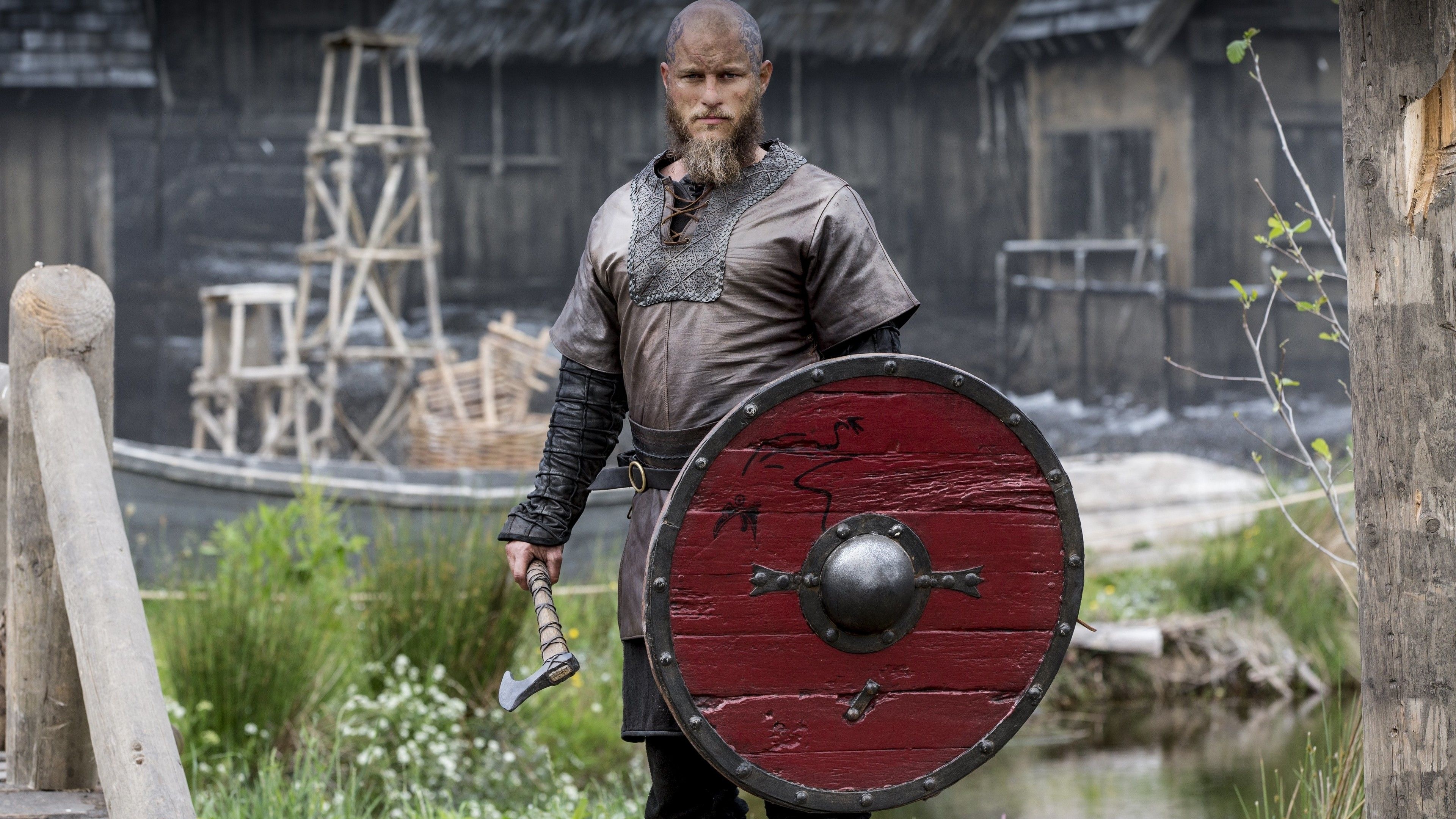 Ragnar Lothbrok, red Viking round shield, Viking hand axe, 4K Desktop wallpaper