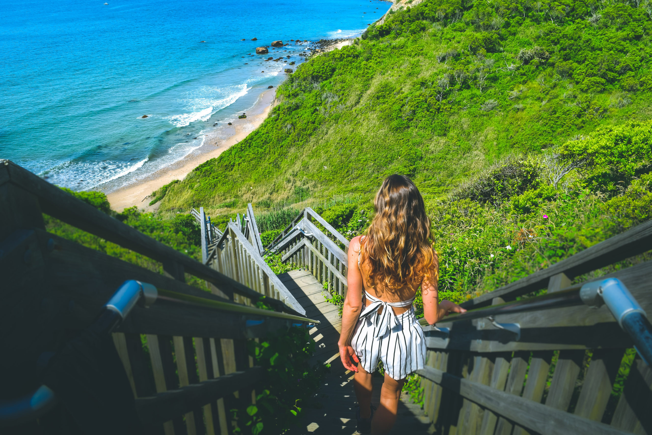 Block Island, Mohegan Bluffs, Coastal beauty, Scenic vista, 2560x1710 HD Desktop